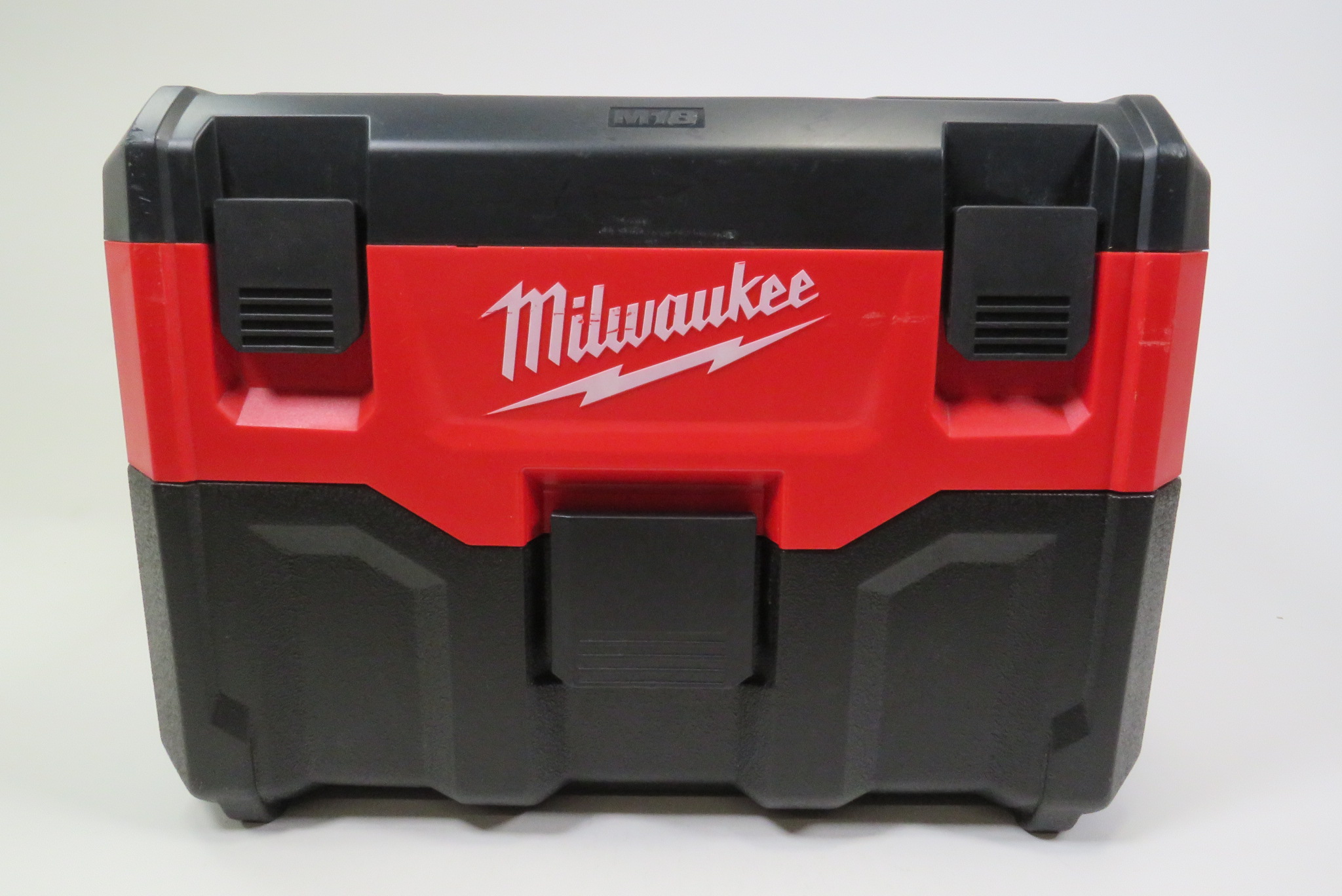 Milwaukee 088020 M18 18V 2 Gallon Cordless Wet/Dry Vacuum