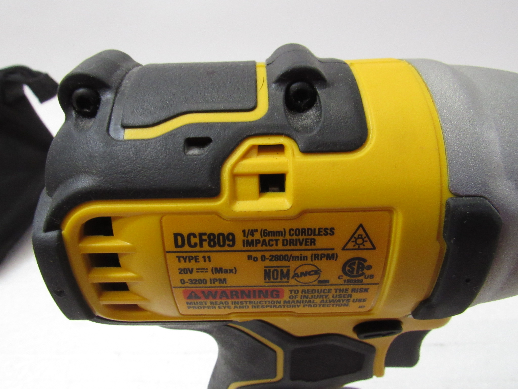 DeWalt DCF809 ATOMIC 20Volt MAX Cordless Brushless Compact 1/4" Impact Driver