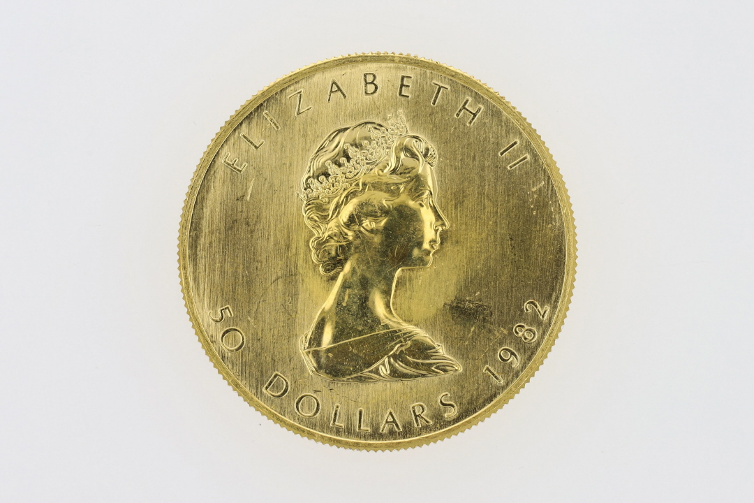 1982 $50 Canada 1 oz. Gold Maple Leaf Elizabeth II .9999 Bullion