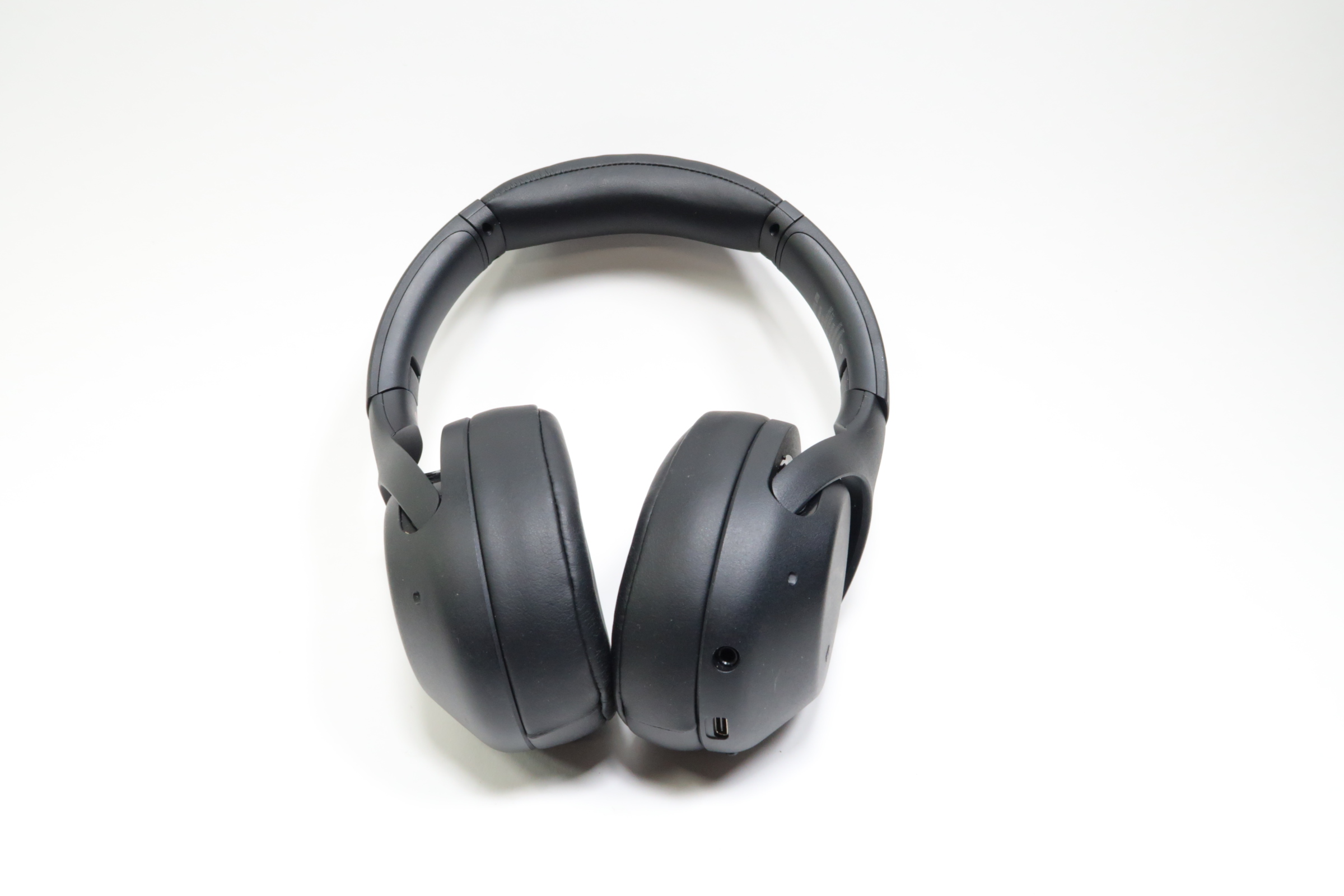 Sony WH-XB900N Wireless selling Noise Cancelling Over the Ear Headphones