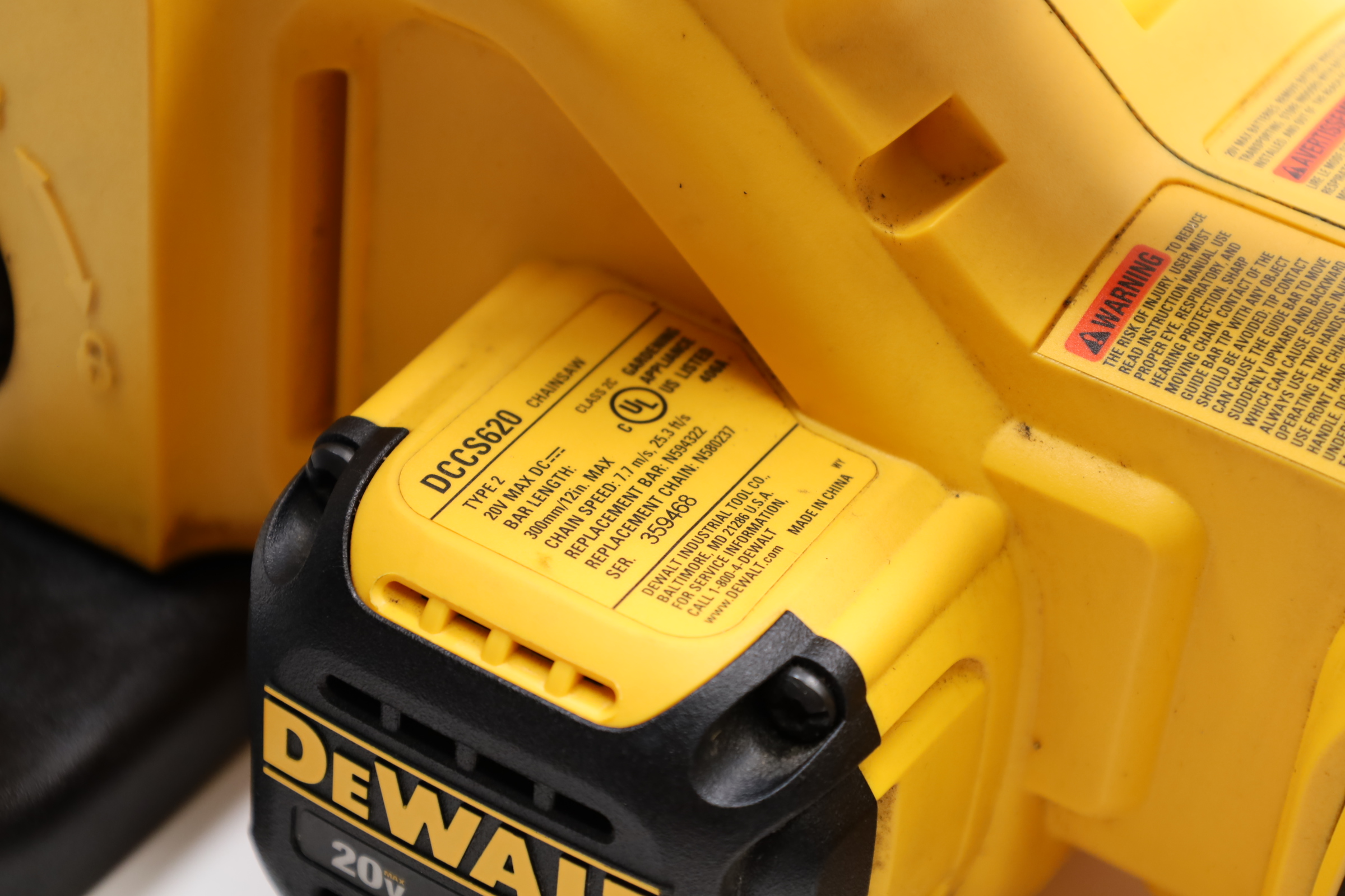 DeWalt DCCS620 20V MAX 12" Brushless Lithium-Ion Cordless Chainsaw