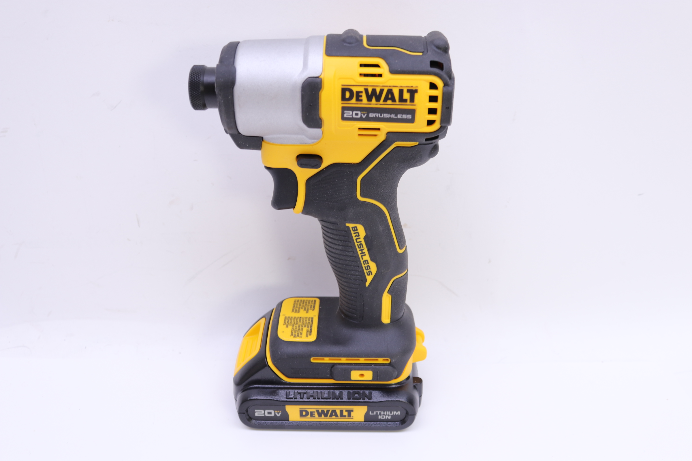 DEWALT DCF840 20-Volt MAX 1/4