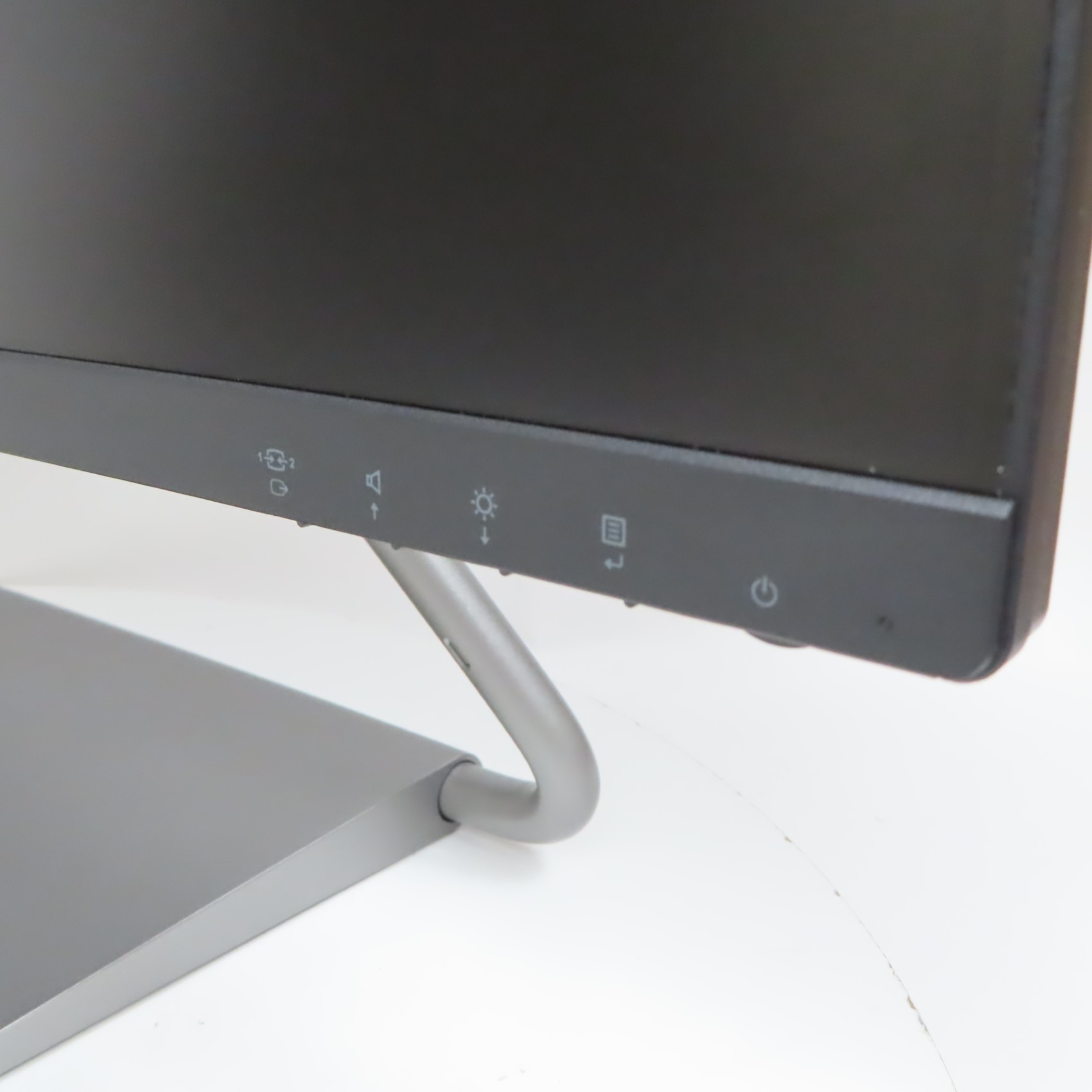 Lenovo Q24i10 23.8" 1080p (FHD) IPSLED 75Hz Monitor (Local PickUp Only)