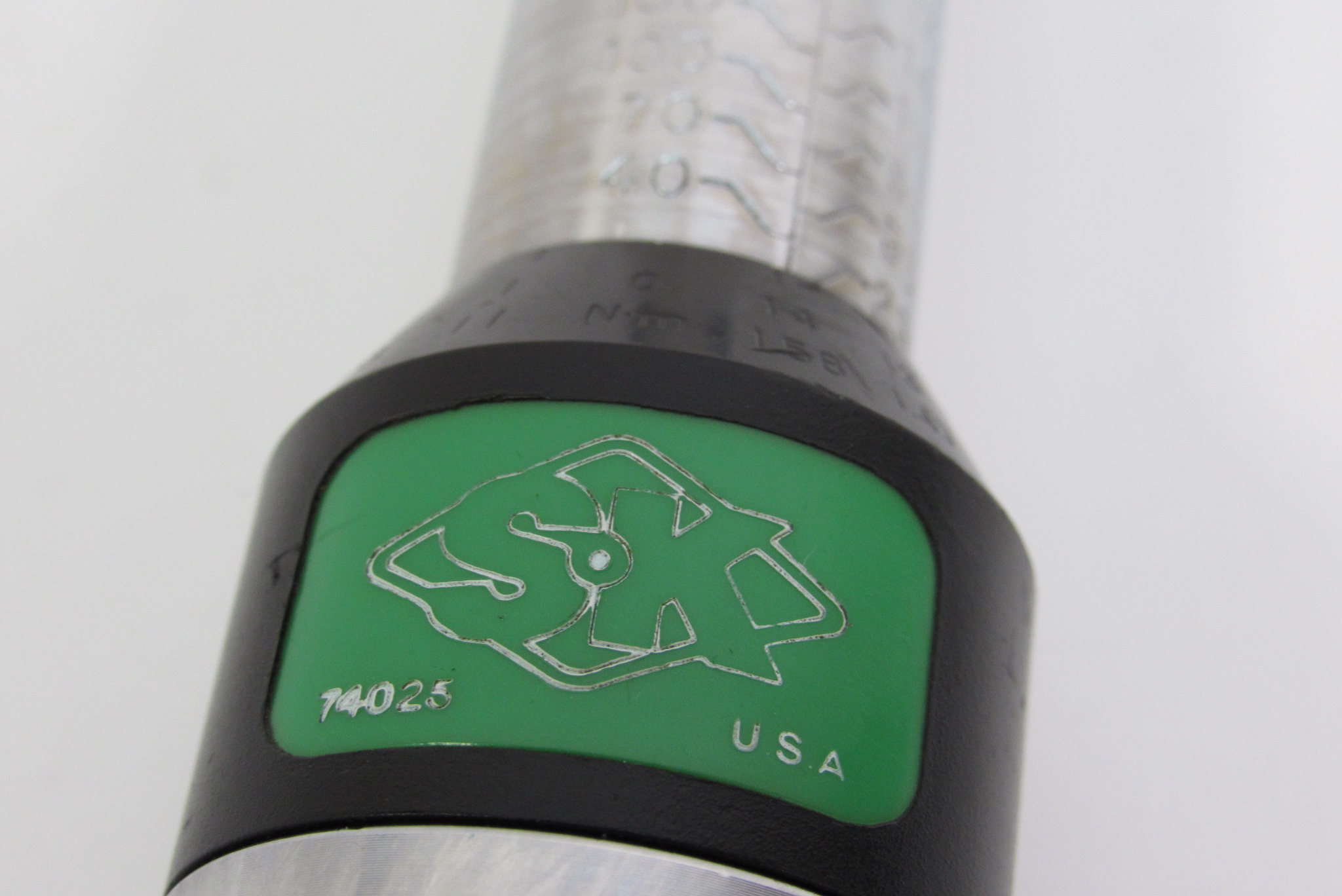 SK Tools 74025 3/8'' Drive 30-250 ft-lbs Micrometer Torque Wrench