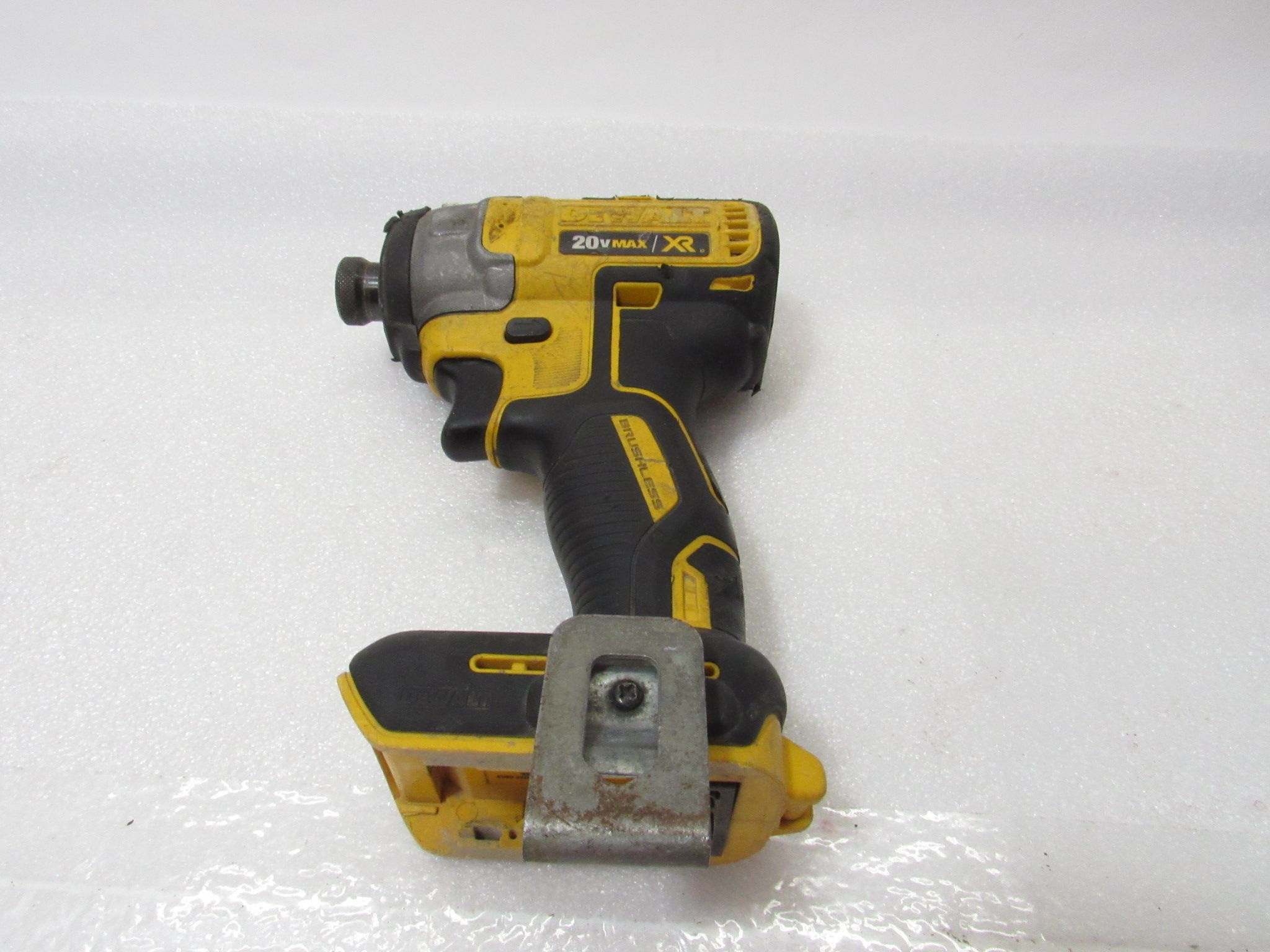 Dewalt Dcf887 20v Max Xr 14 3 Speed Impact Driver 0630