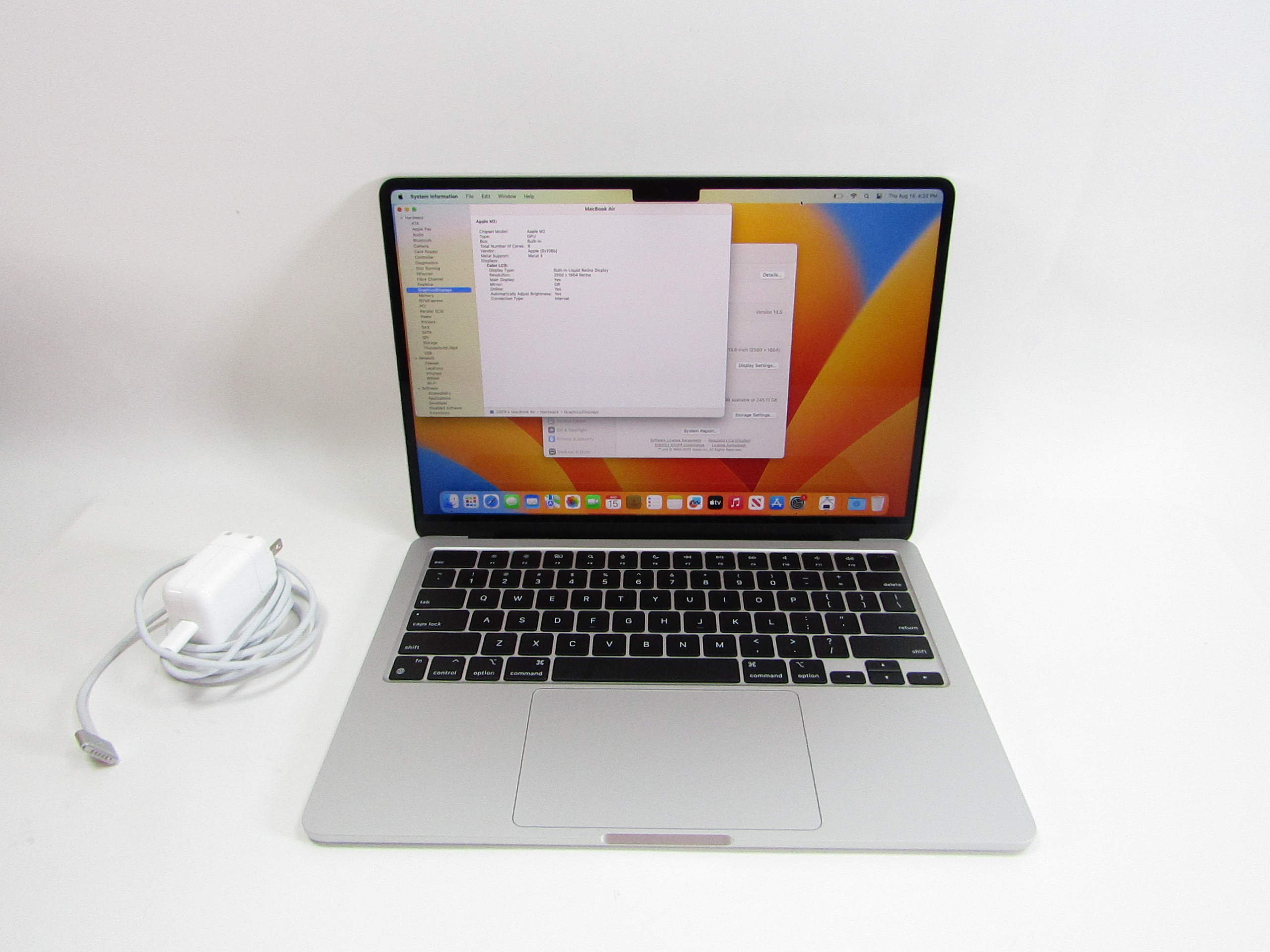 Apple MacBook Air 2022 MLY33LL/A Apple M2 3.49GHz 8GB RAM 256GB 