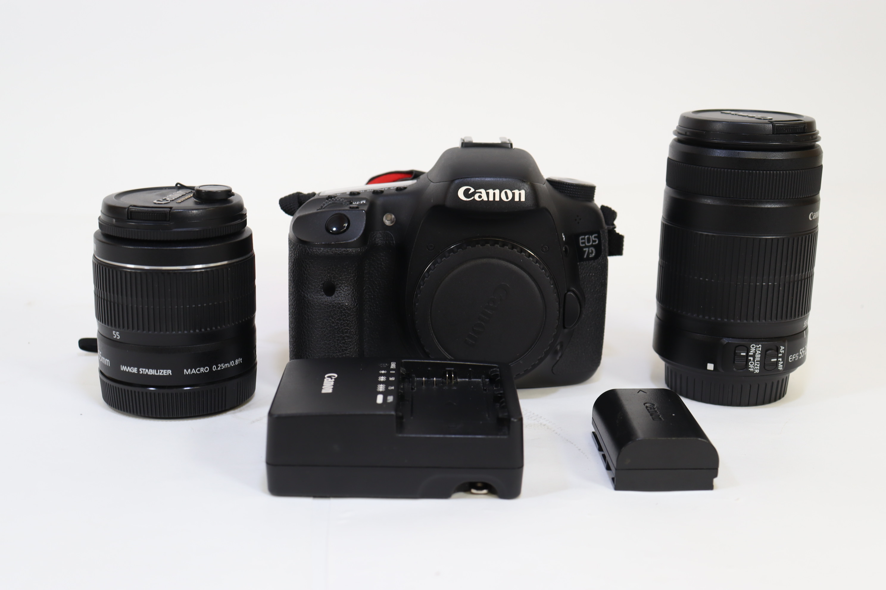 Canonデジタル一眼レフDS126251ジャンク sddefault.jpg