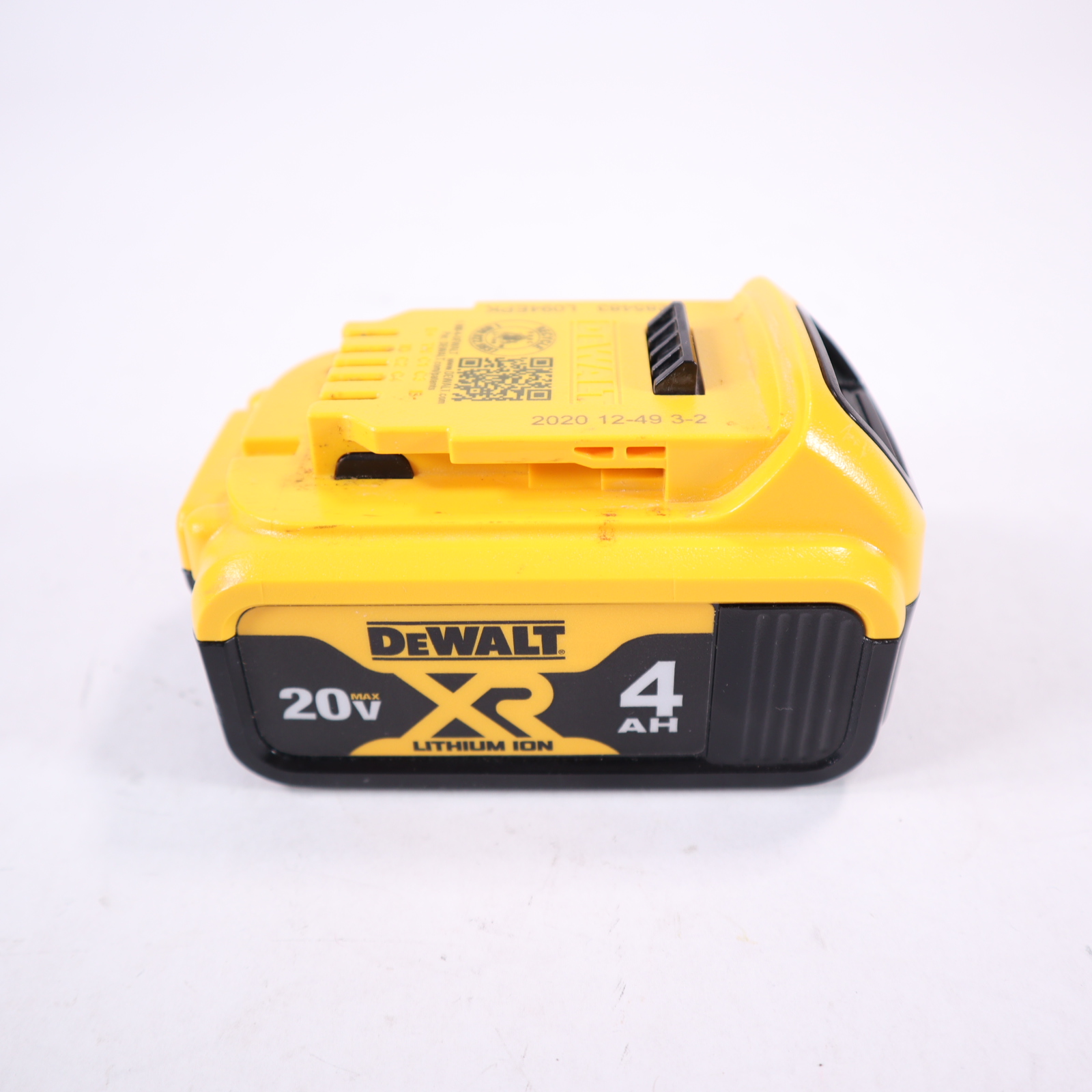 DEWALT DCB204 20-Volt MAX XR Premium Lithium-Ion 4.0Ah Battery Pack