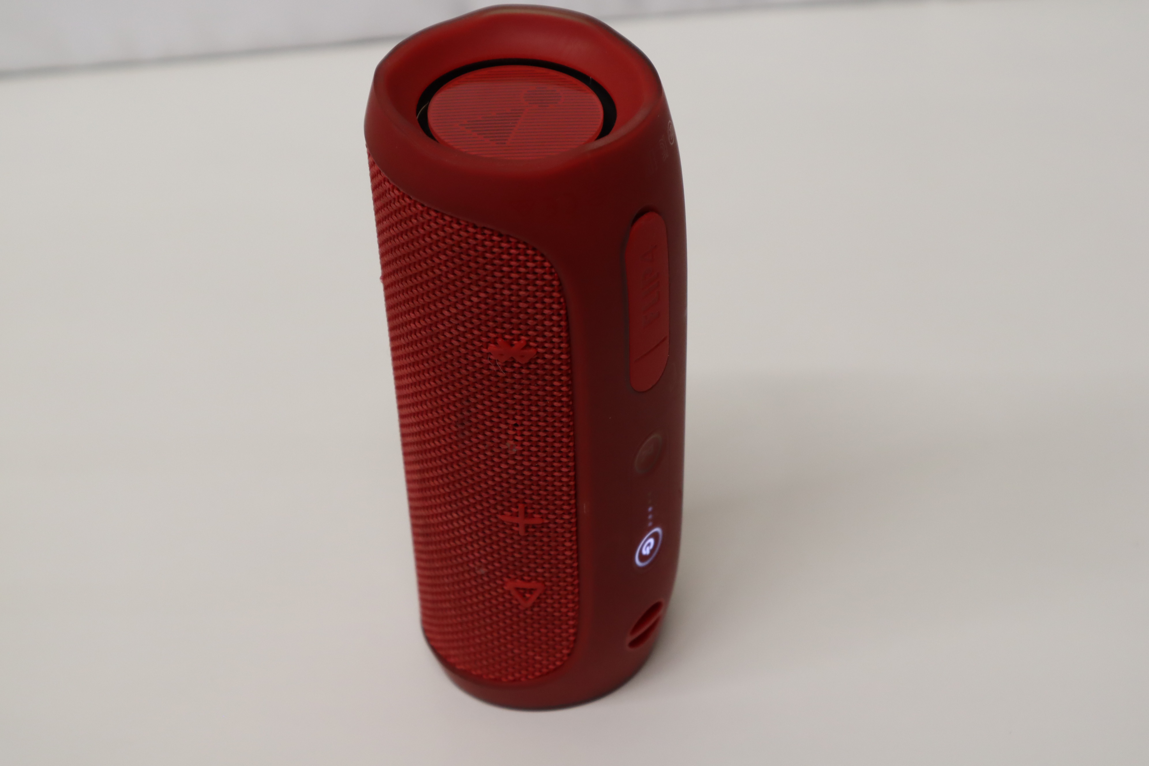 JBL Flip 4 IPX7 Rated Waterproof Portable Durable Bluetooth Speaker 0006