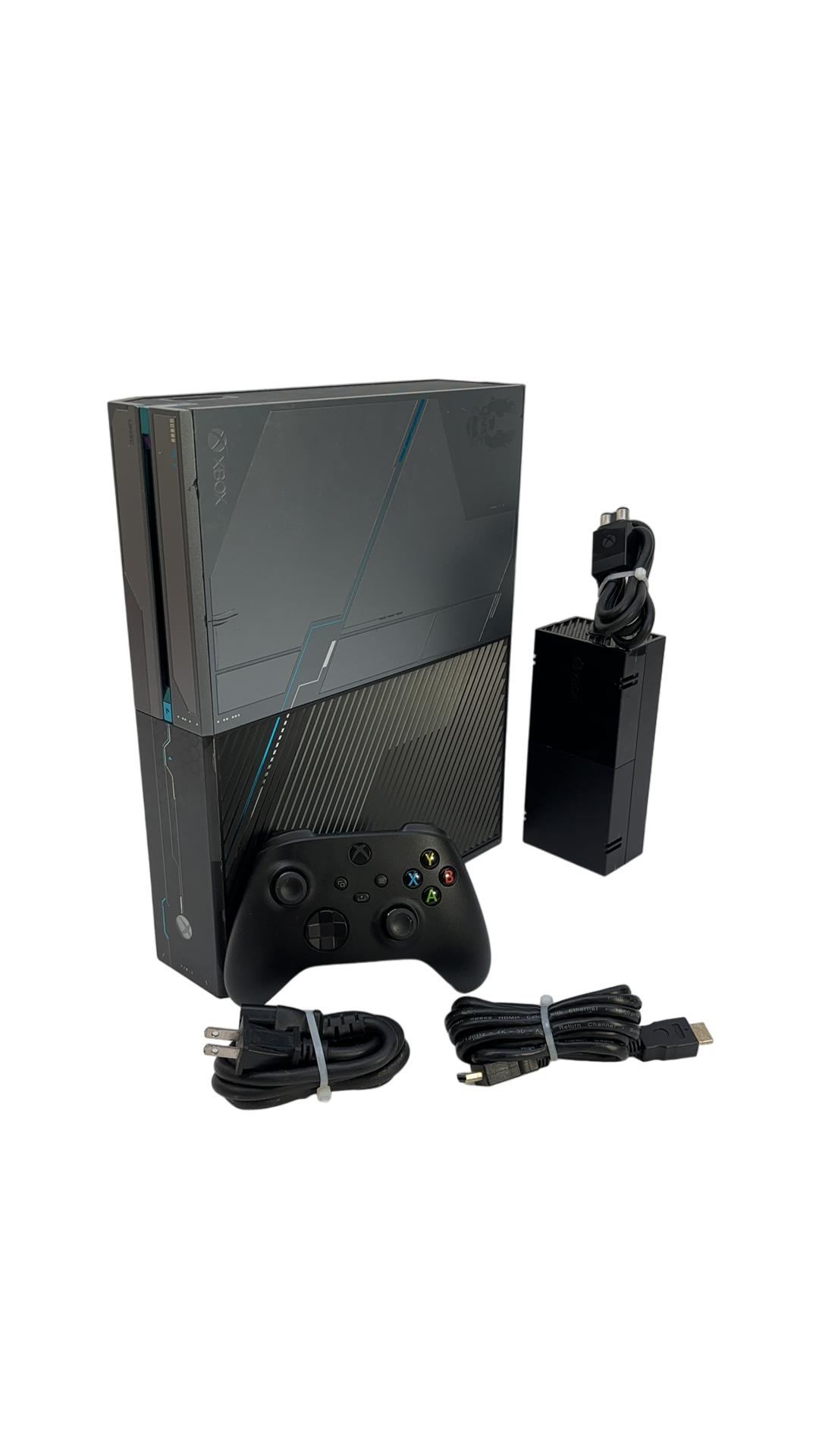 Microsoft Xbox One 1540 Halo 5 Edition 1TB Gray Body Home