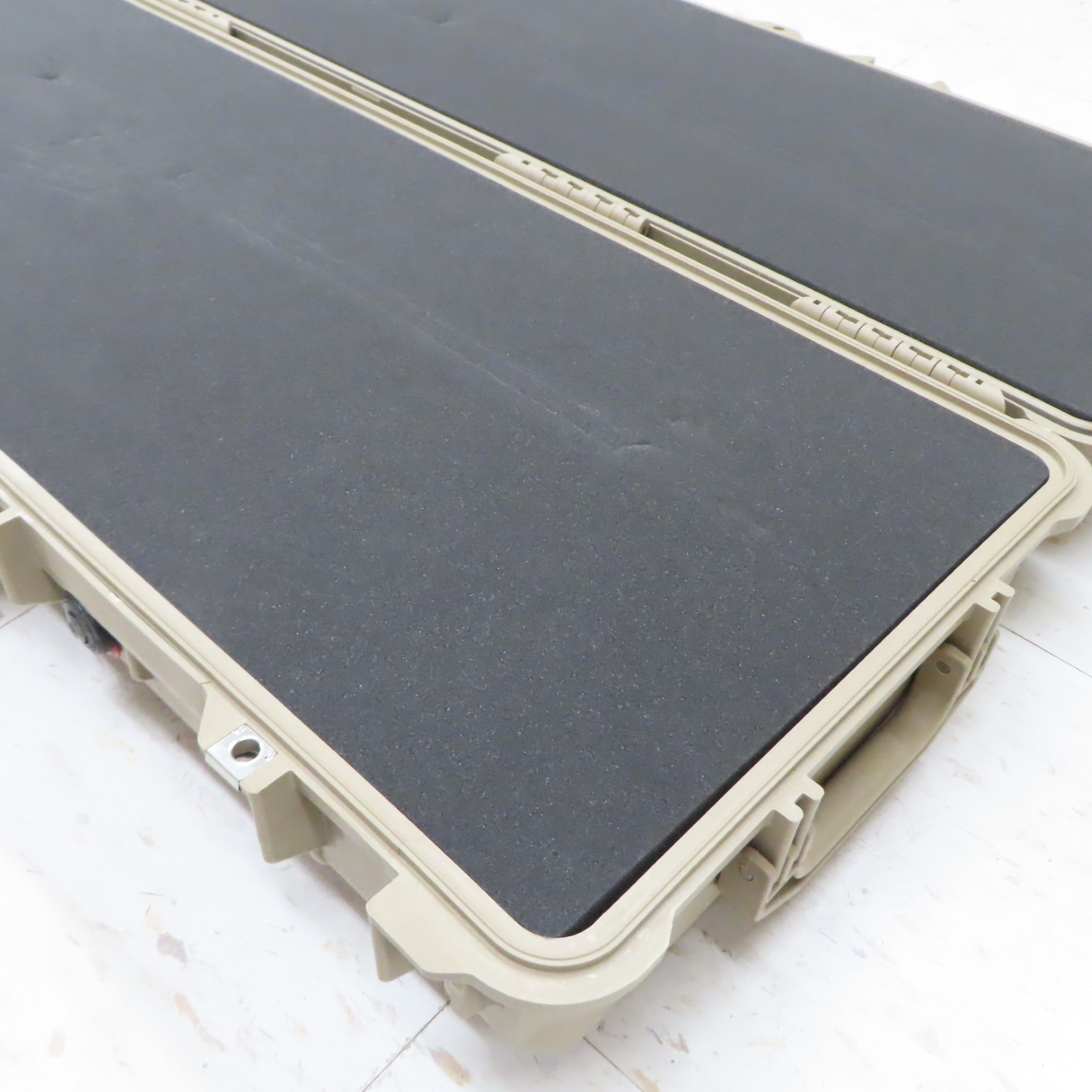 Pelican 1720 MultiPurpose FoamPadded Hard Case Tan (Local PickUp Only)