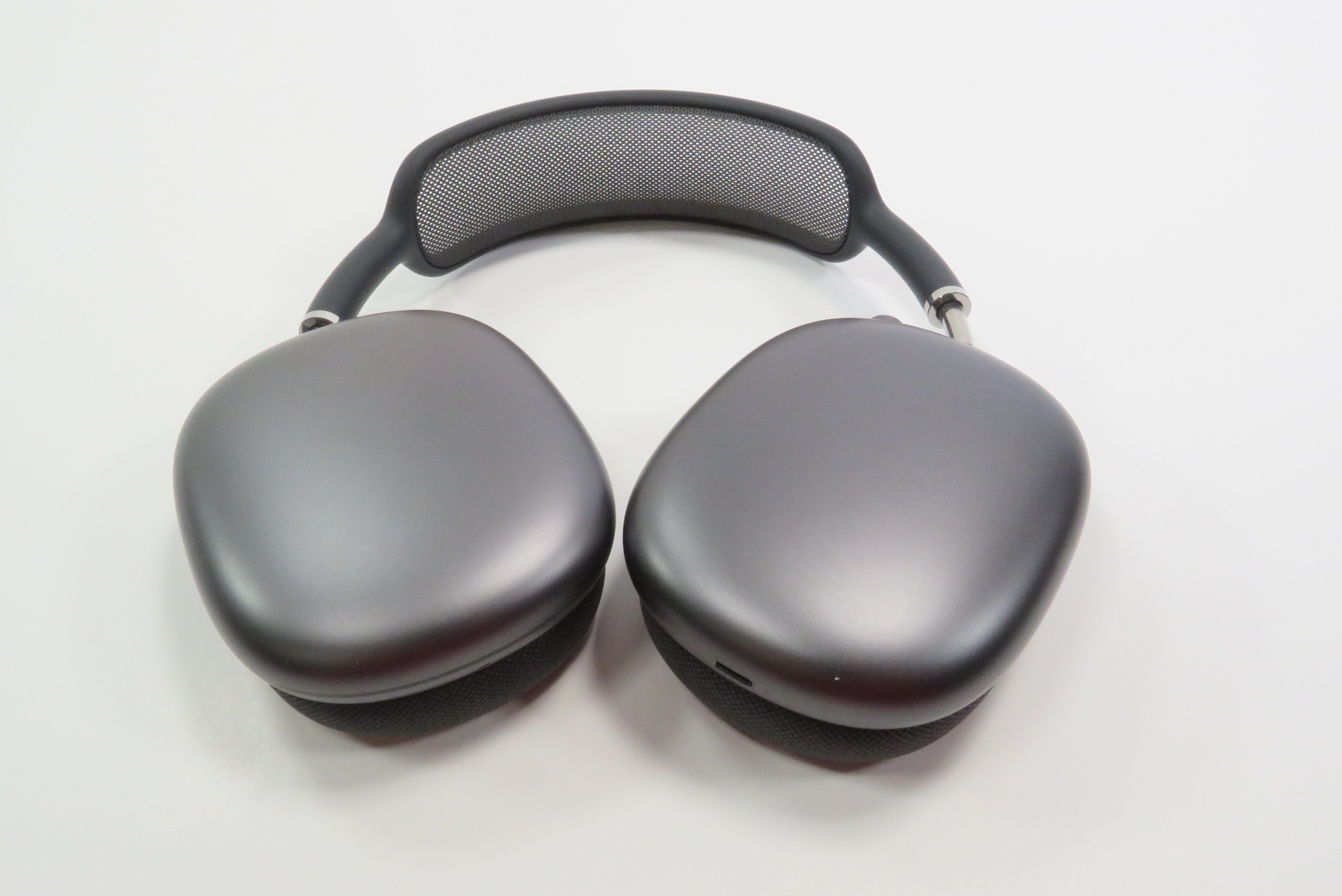 Apple AirPods Max A2096 Noise Cancelling Wireless Headphones