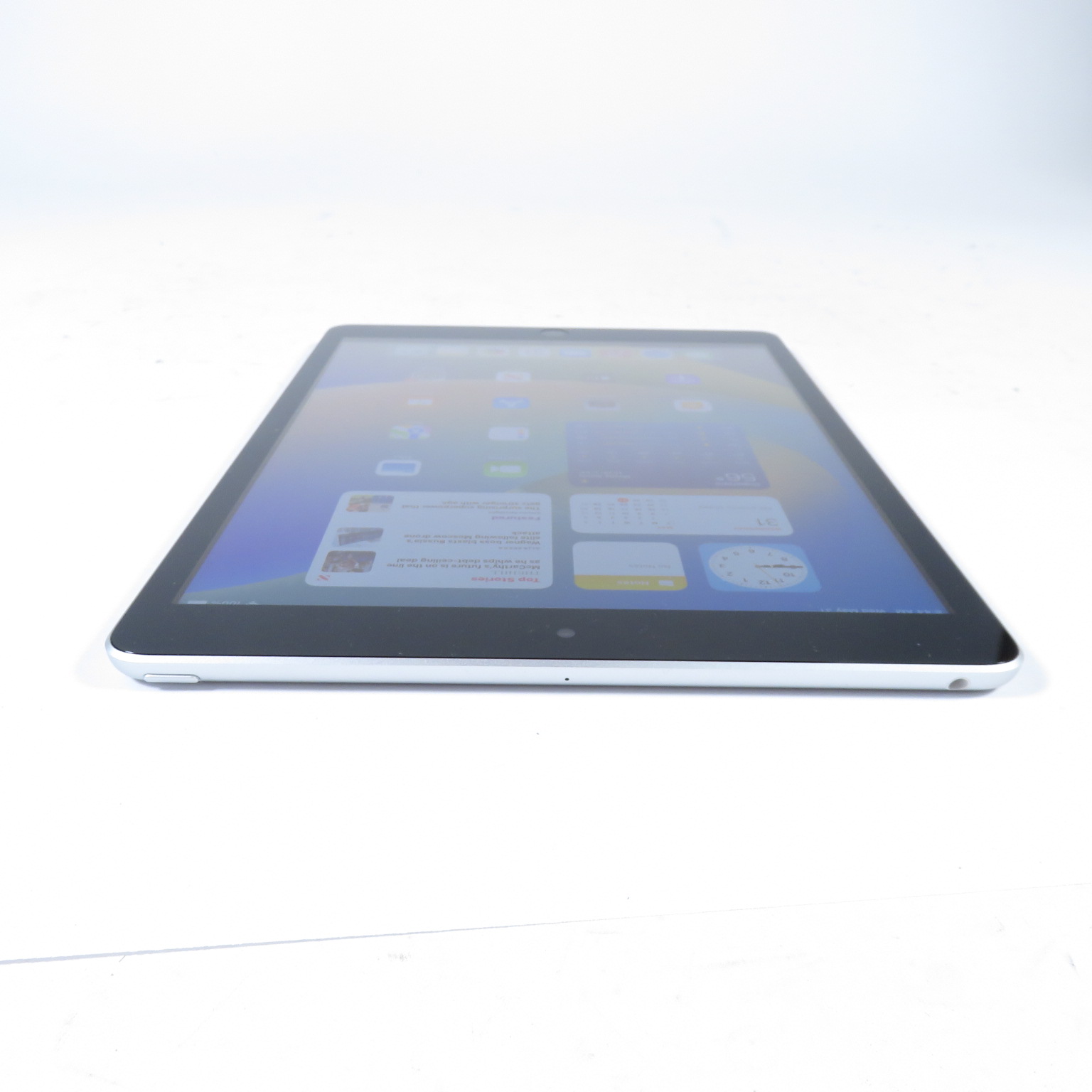 Apple iPad MK2L3LL/A 9th Generation 10.2-Inch Wi-Fi 64GB Silver Tablet