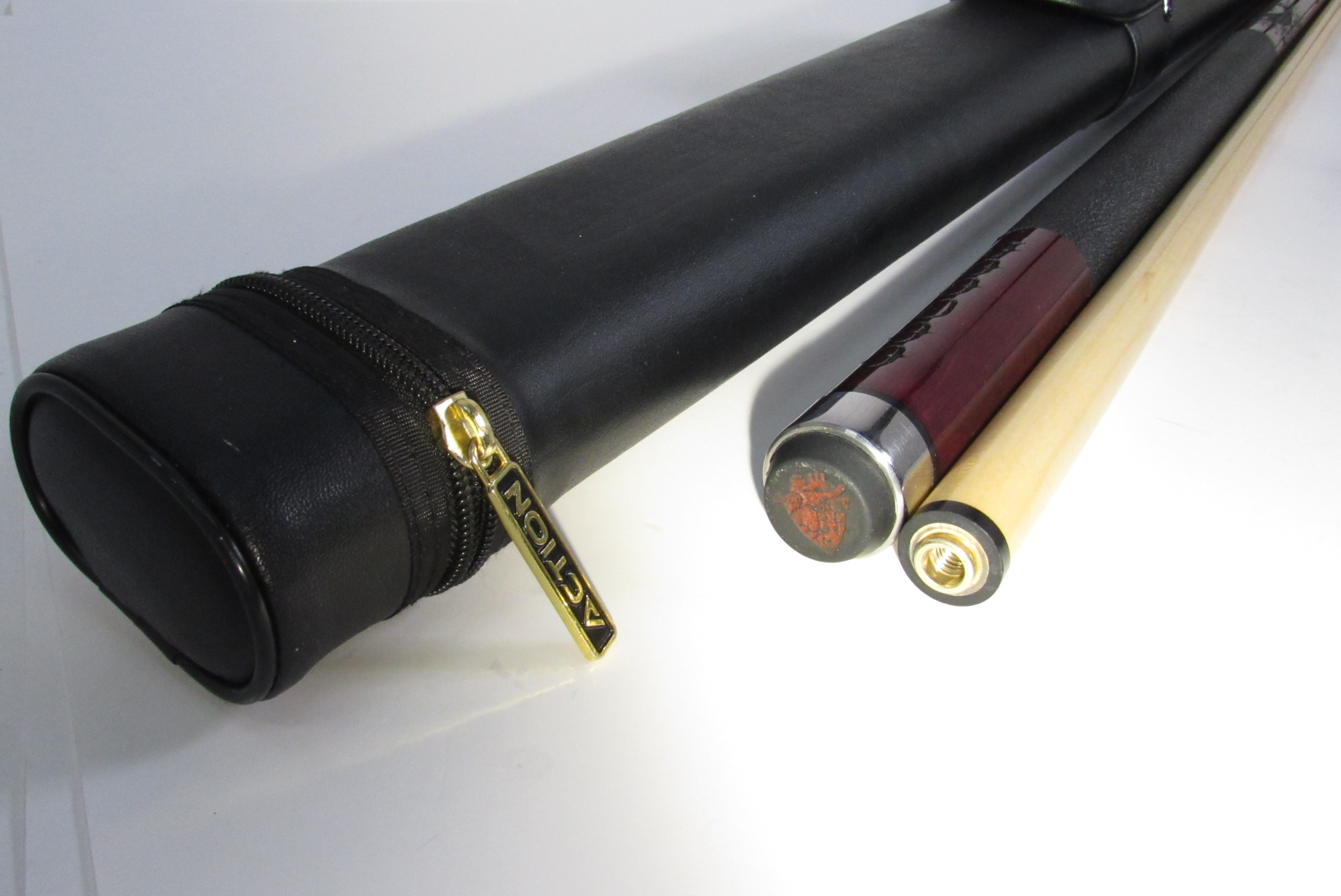 Voodoo Black Magic 19.2-oz 58-3/8-in Pool Cue - Red