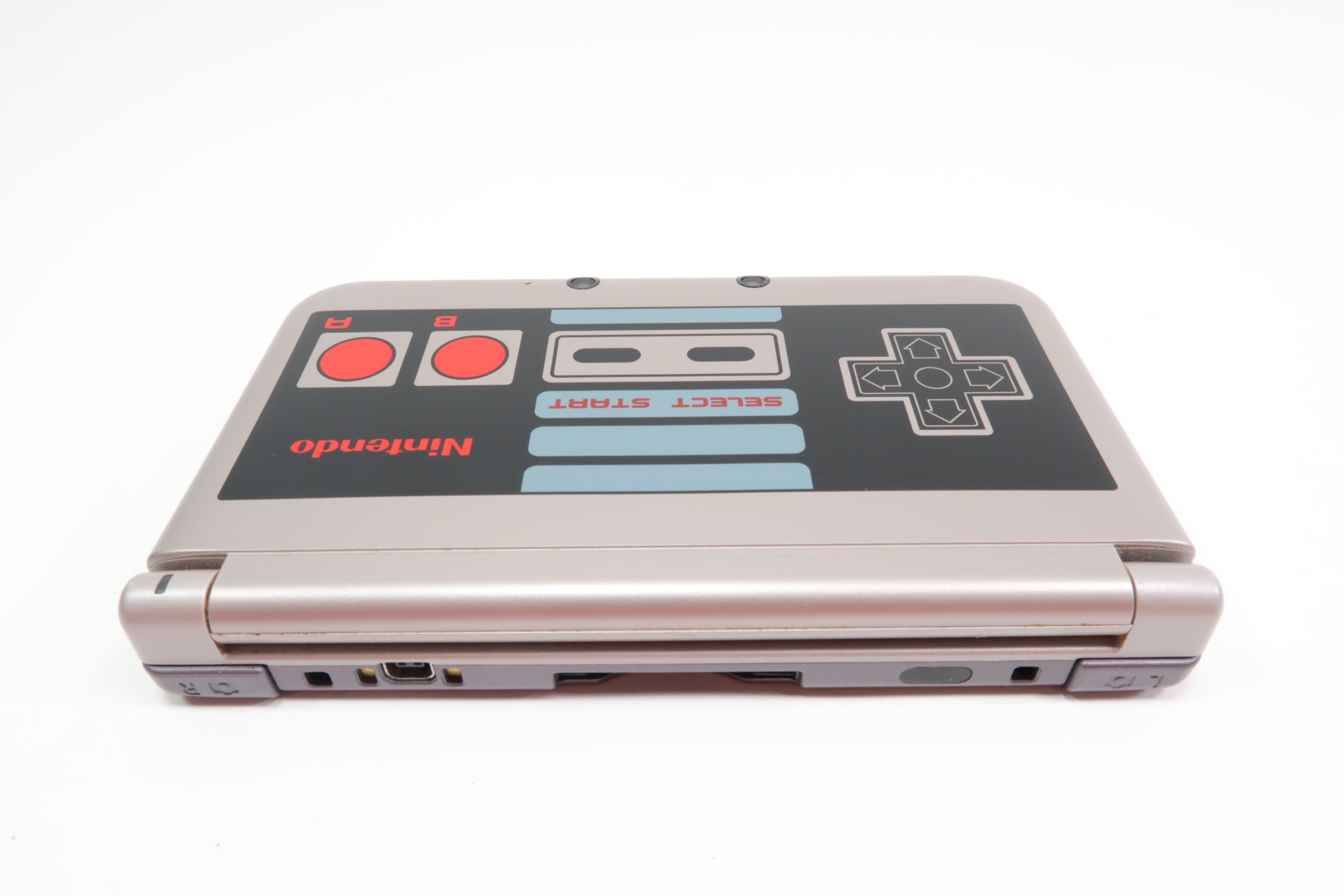 Xl Retro Nes Edition New 3ds Xl Nes Nintendo 3DS XL SPR-001