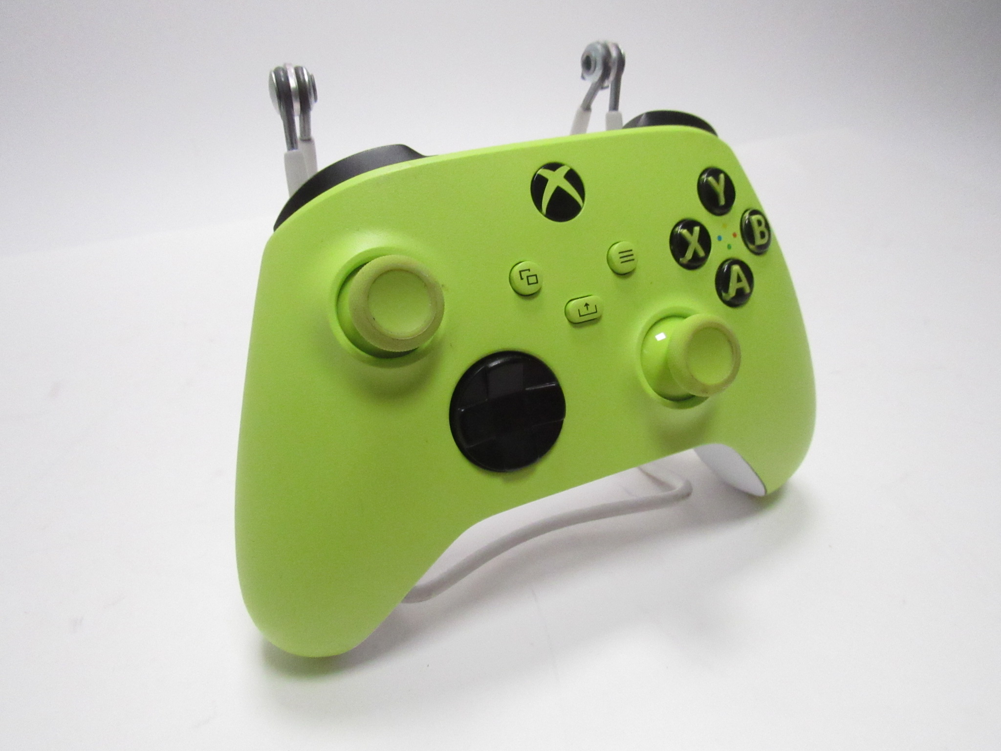 Microsoft Xbox One Series X S Wireless Controller Model 1914 Lime Green