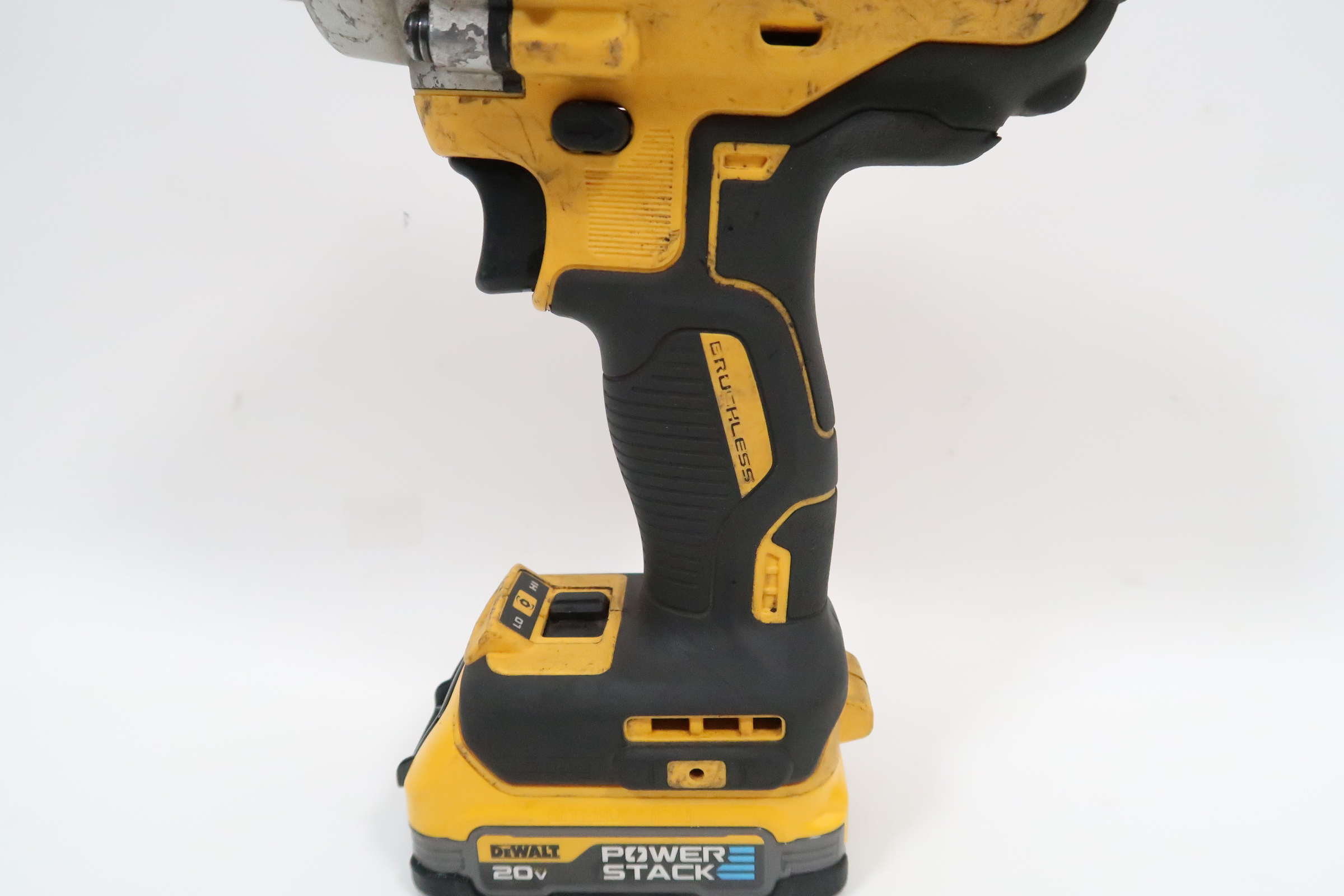 DeWalt DCF894 20V Lithium-Ion Cordless Brushless 1/2 in. Impact Wrench