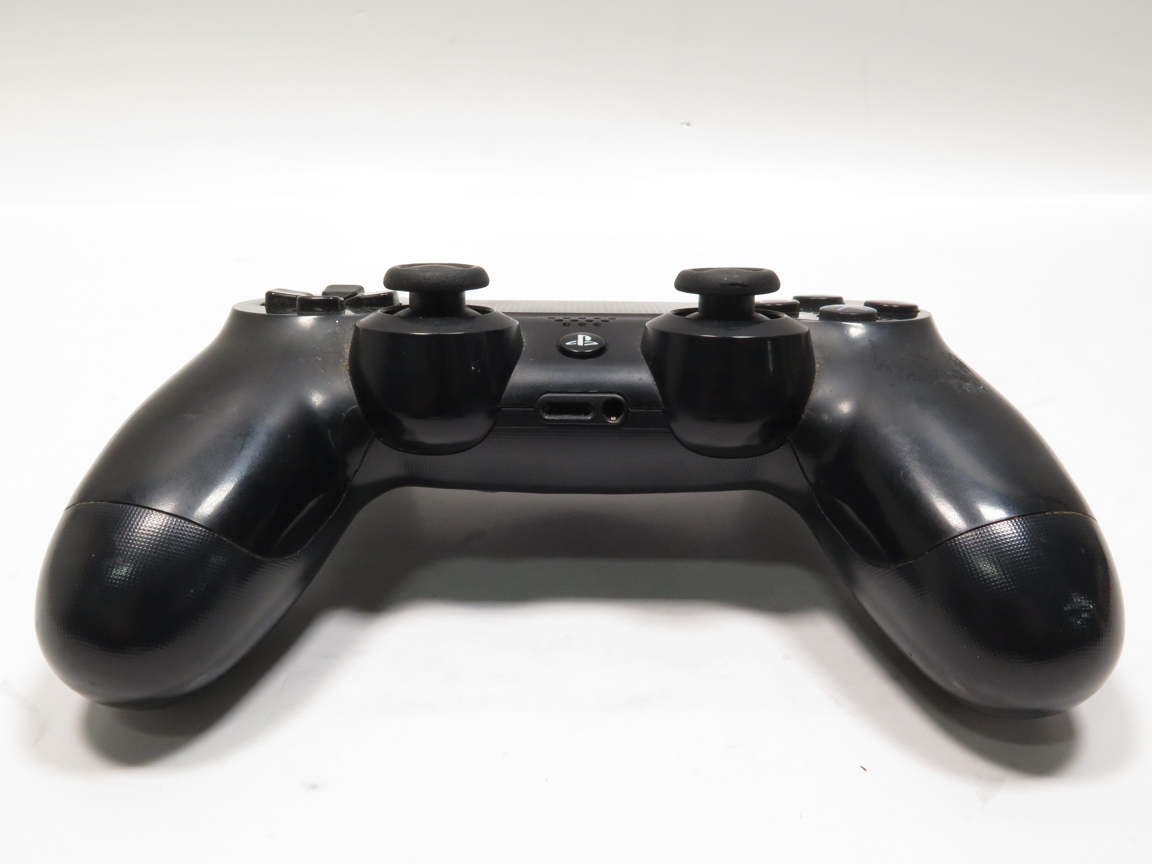 Sony CUH-ZCT1U PlayStation 4 Dual shock Wireless Controller - Black 0449