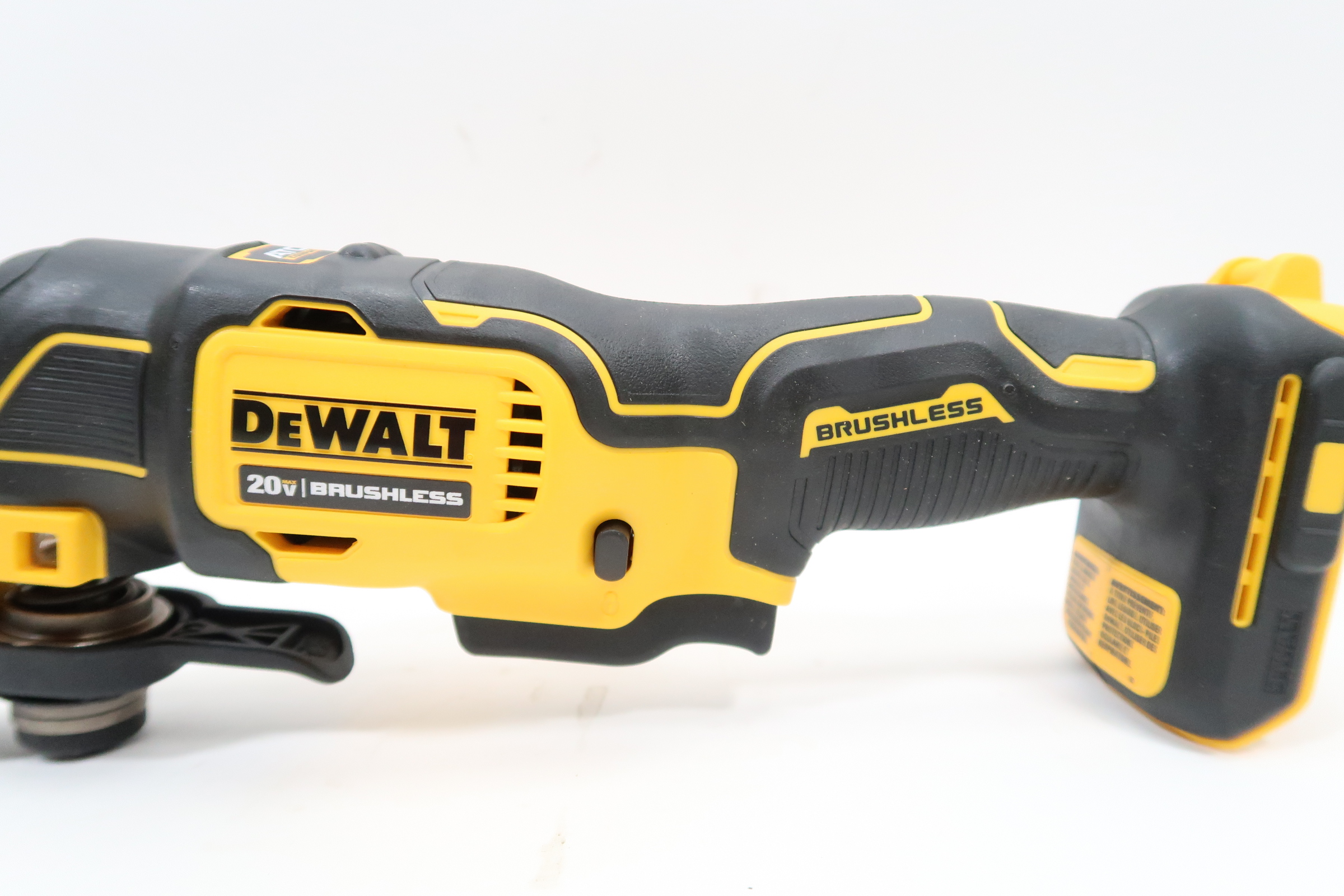DeWalt DCS354 20Volt MAX Cordless Brushless Oscillating MultiTool