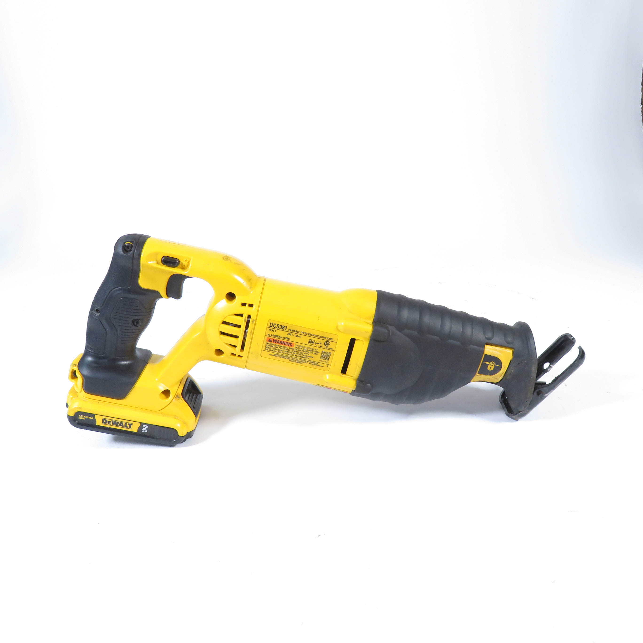 DEWALT DCS381 20-Volt MAX Lithium-Ion 0-3000 SPM Cordless Reciprocating Saw