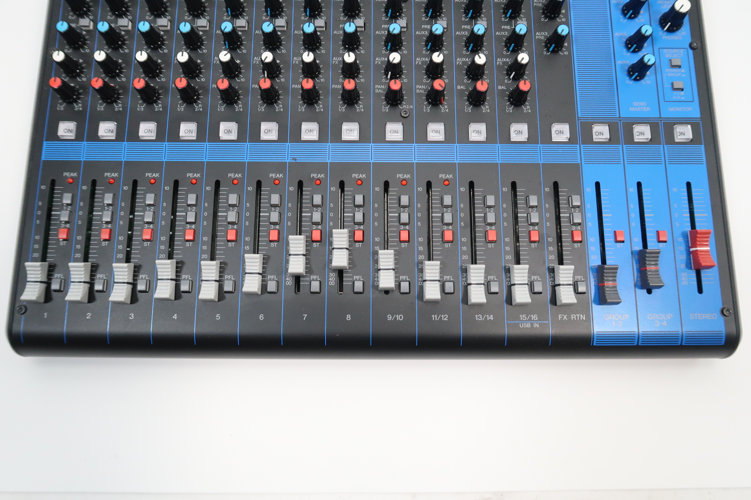 Yamaha MG16XU 16-Input Mixer With Built-In FX