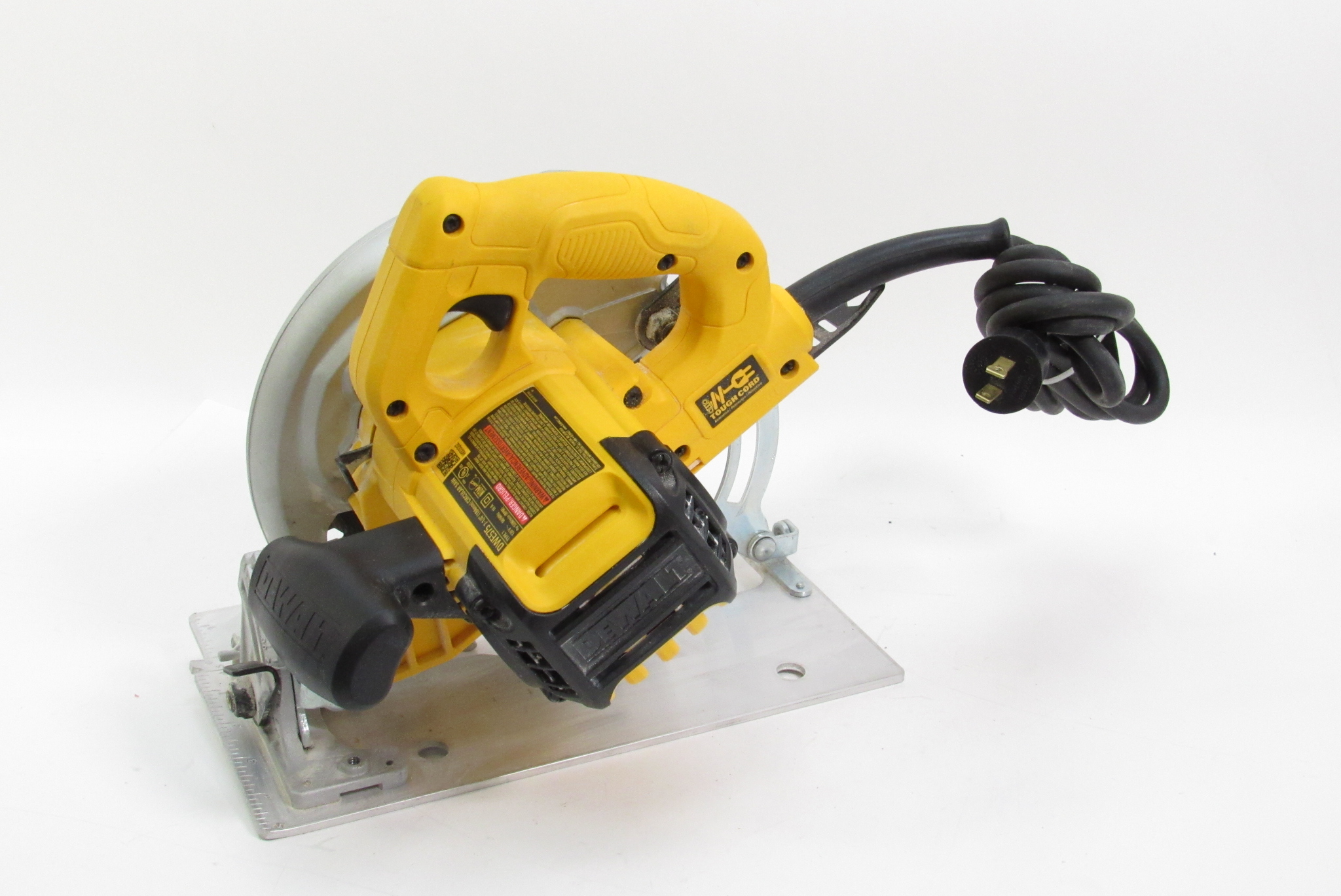 DeWalt DWE575 Corded 7-1/4'' Circular Saw