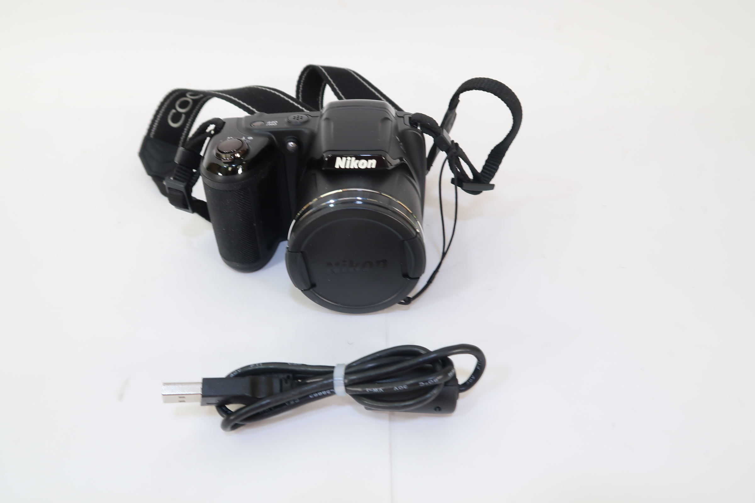 Nikon Coolpix L340 20.2 MP Digital Camera / 28x Optical Zoom & 3.0" LCD