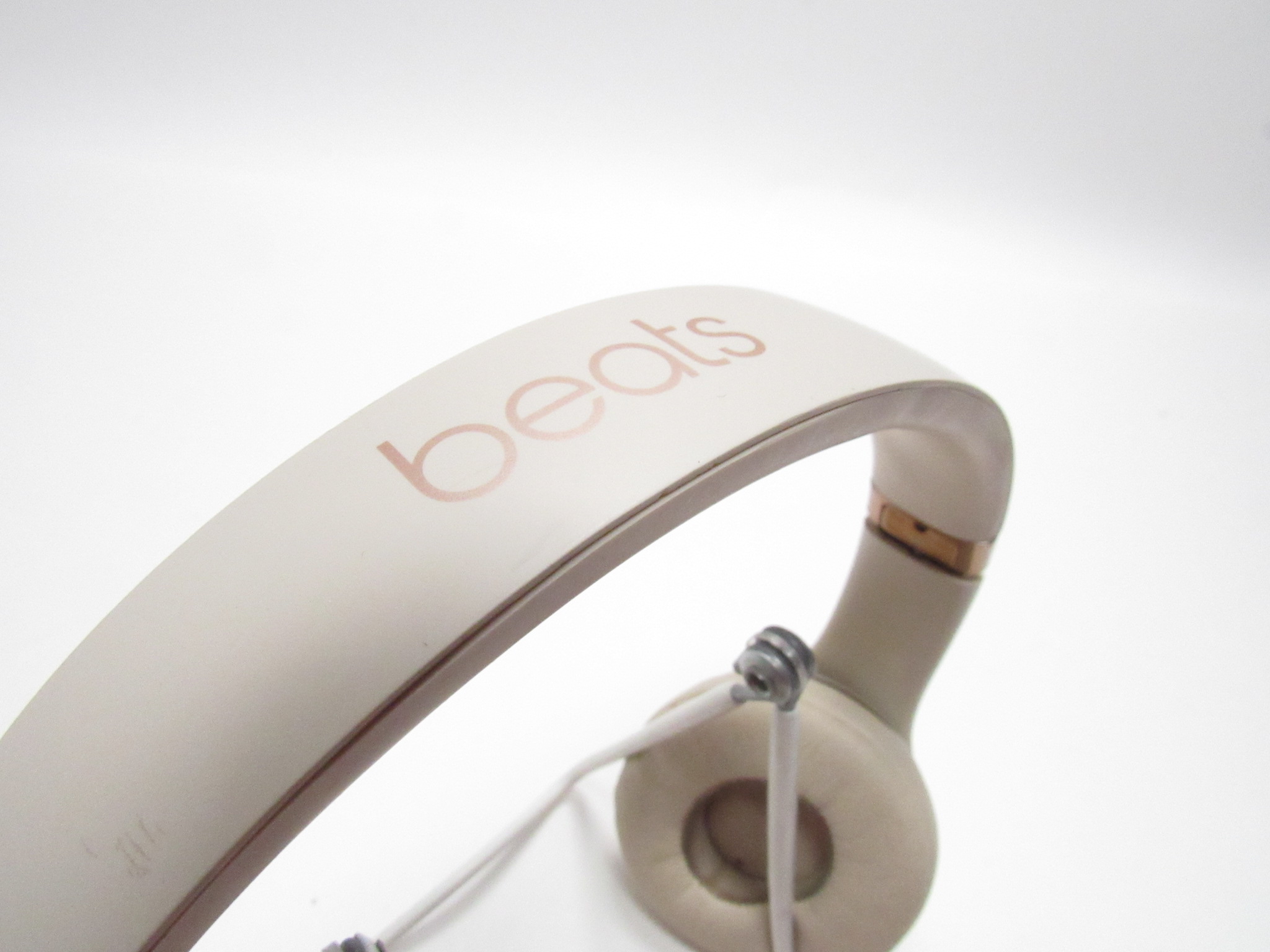 Apple A1796 Beats Solo 3 Bluetooth Wireless Over The Ear Headphones