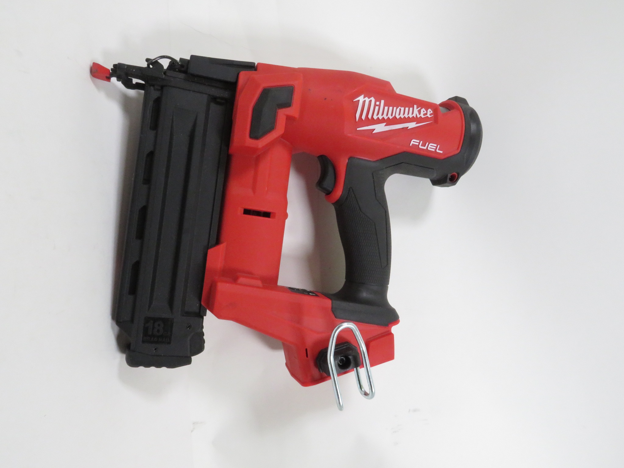 Milwaukee 274620 M18 18Ga Cordless Brad Nailer 0302