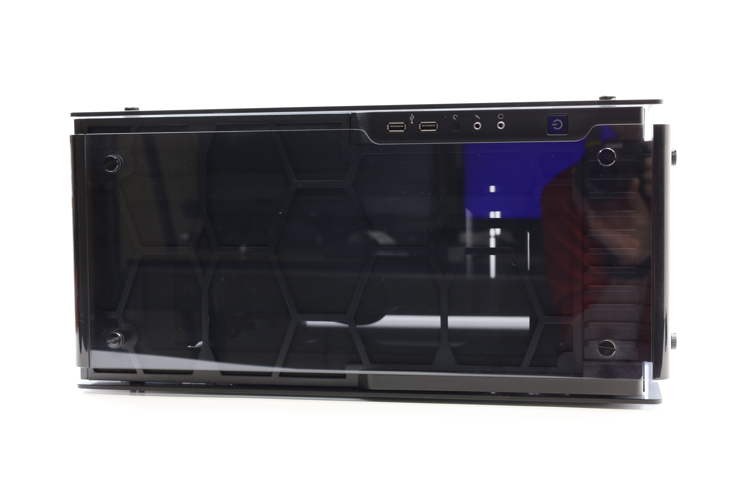 Digital Storm Lumos AMD Ryzen 7 3700x 3.6GHz GTX 1650 16GB RAM 500GB SSD 2TB HDD