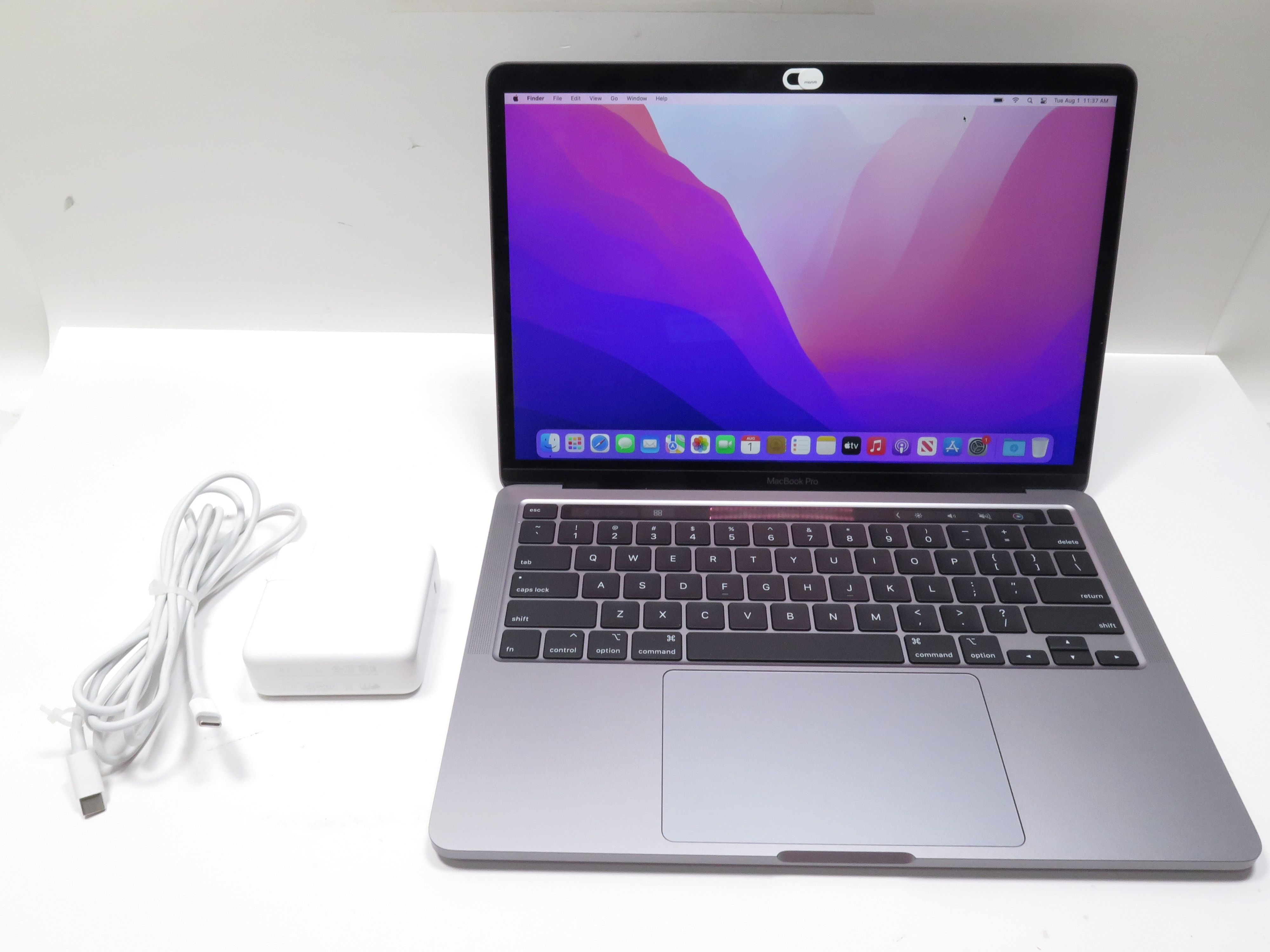 Apple MacBook Pro 2020 MWP72LL/A Core i5-1038NG7 2GHz 16GB RAM 1TB