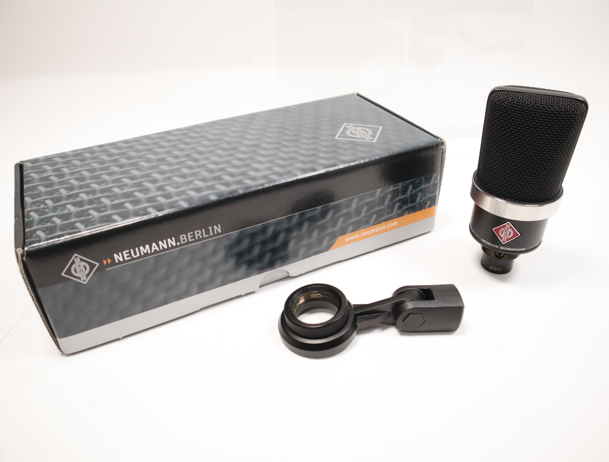 ce5e52f0-40d4-438b-8f15-