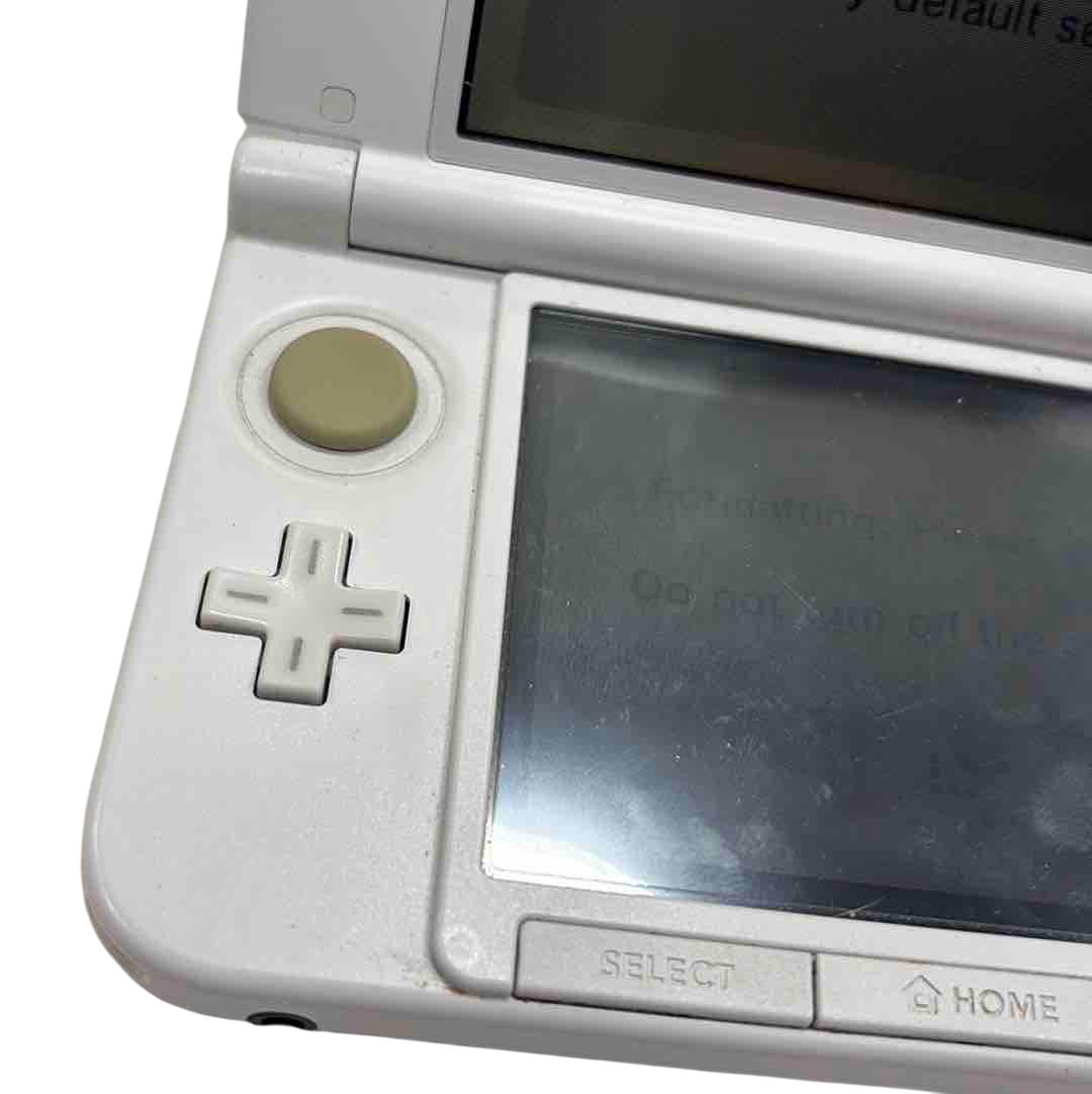 Nintendo 3DS LL SPR-001 JPN White Handheld Gaming Console 5206