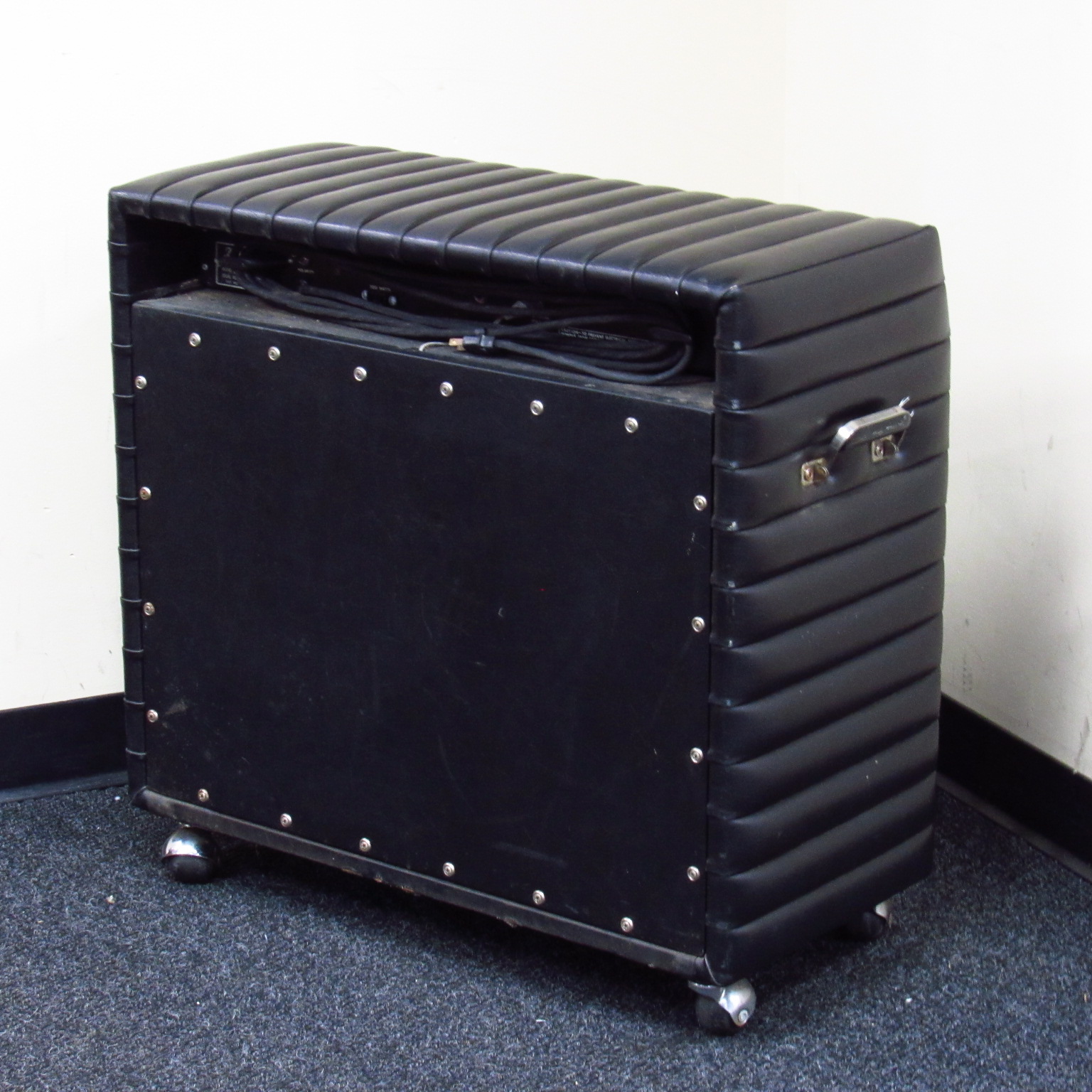 Kustom CHARGER 1x15 Bass Combo Amplifier Local PickUp Only