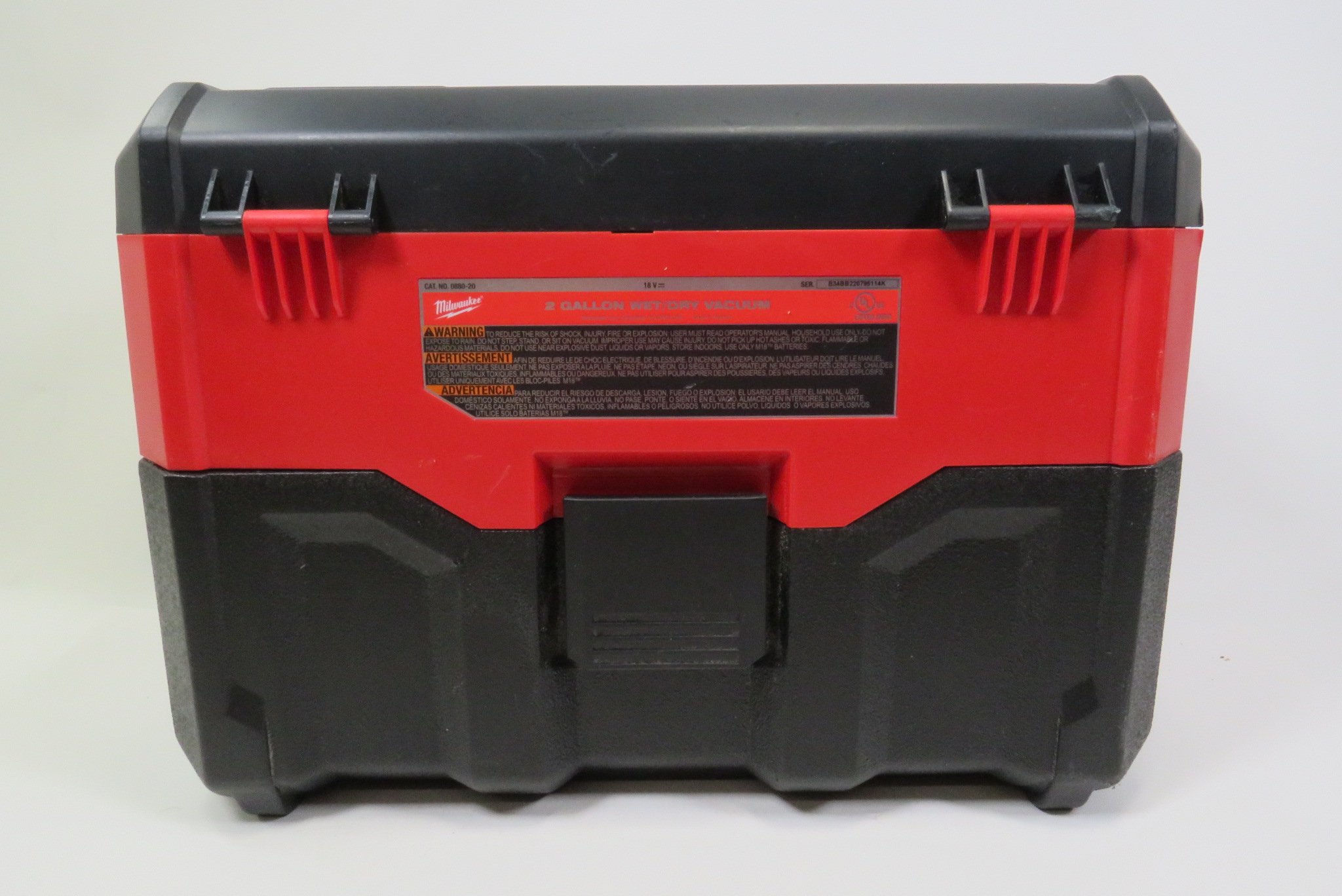 Milwaukee 088020 M18 18V 2 Gallon Cordless Wet/Dry Vacuum