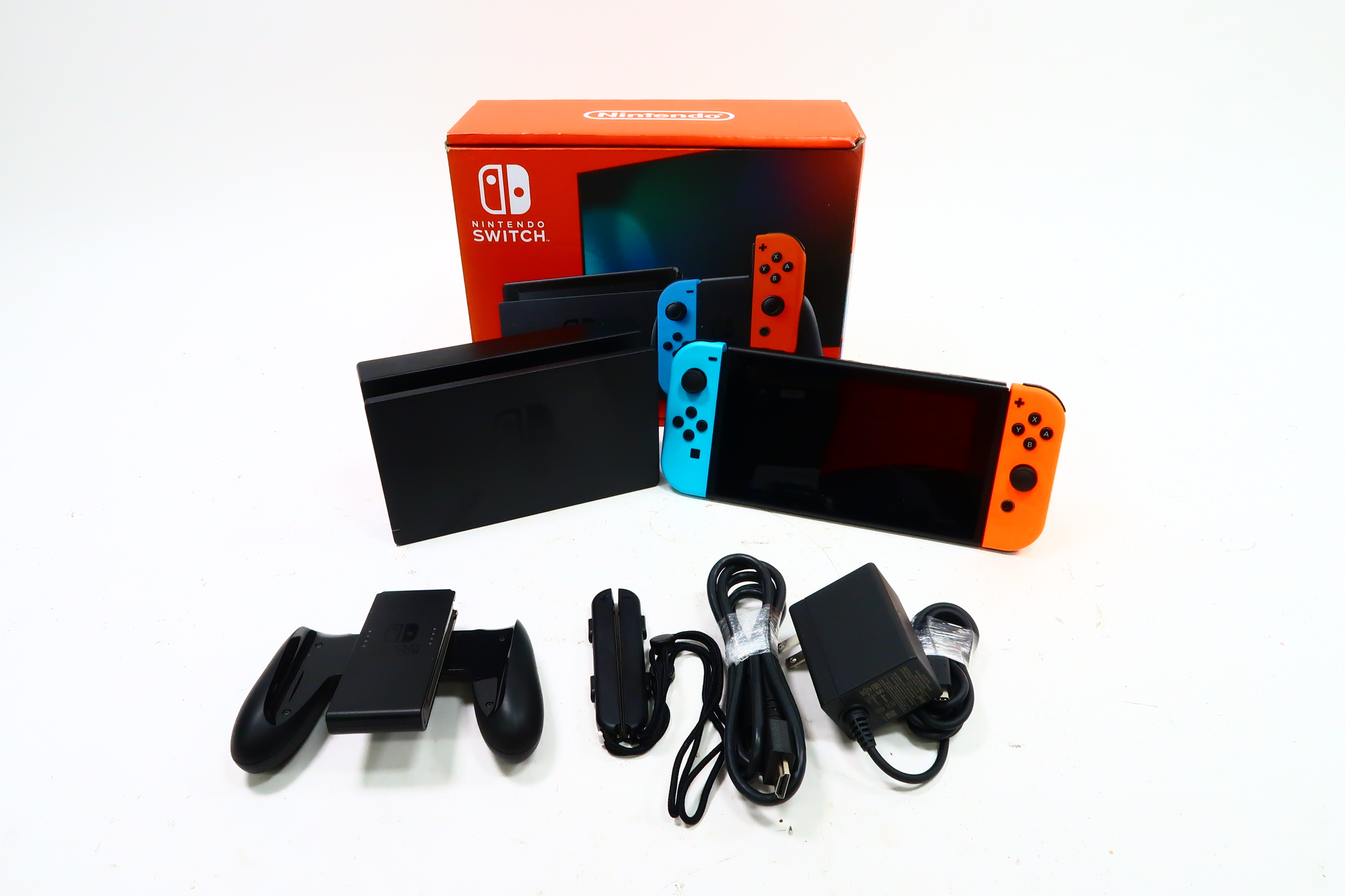 Nintendo Switch HAC-001 (01) 32GB Video Game System - 3164