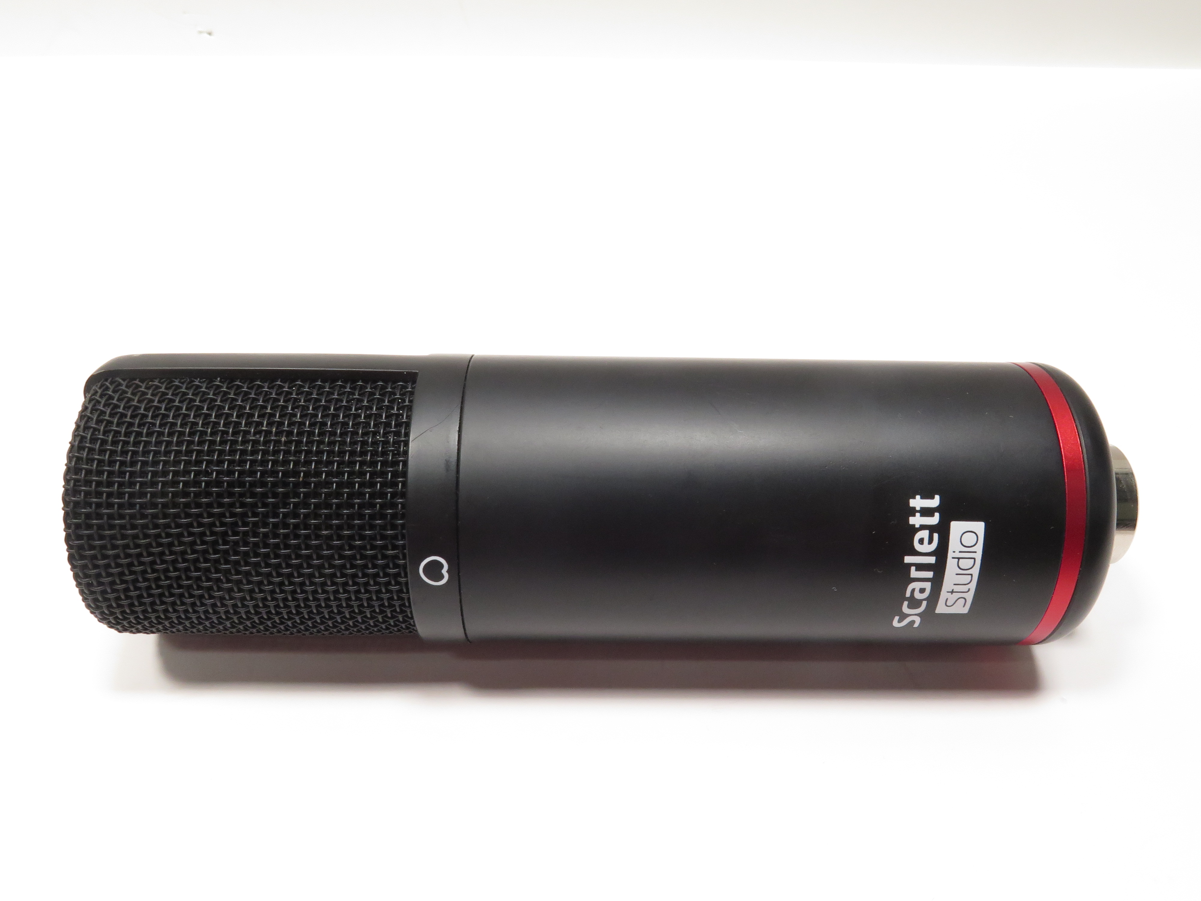 Focusrite Scarlett Solo USB Interface / Microphone Studio Focusrite Scarlett Solo USB Interface / Microphone Studio