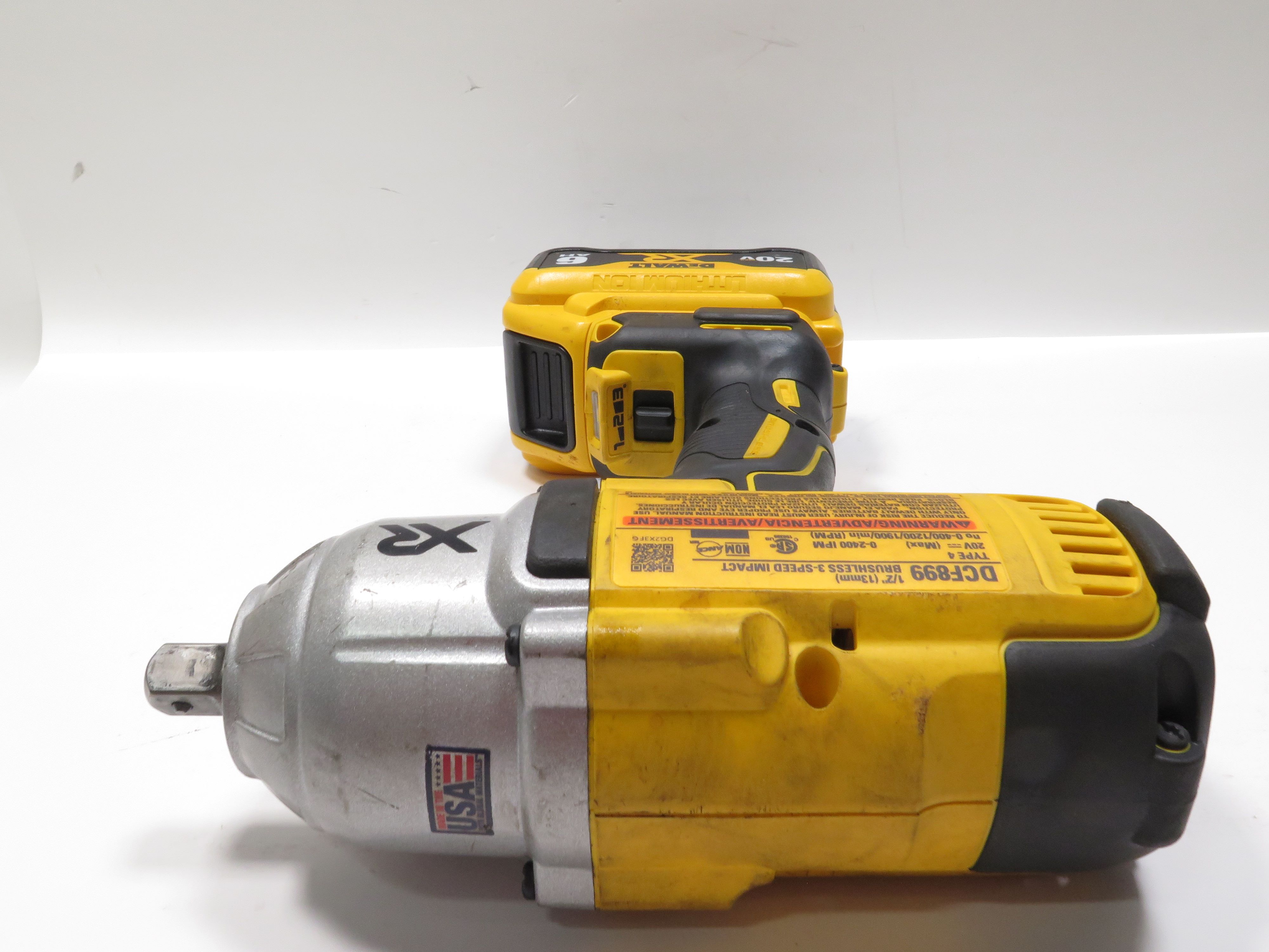 DeWalt DCF899 20V MAX XR Cordless Brushless 1/2" High Torque Impact ...