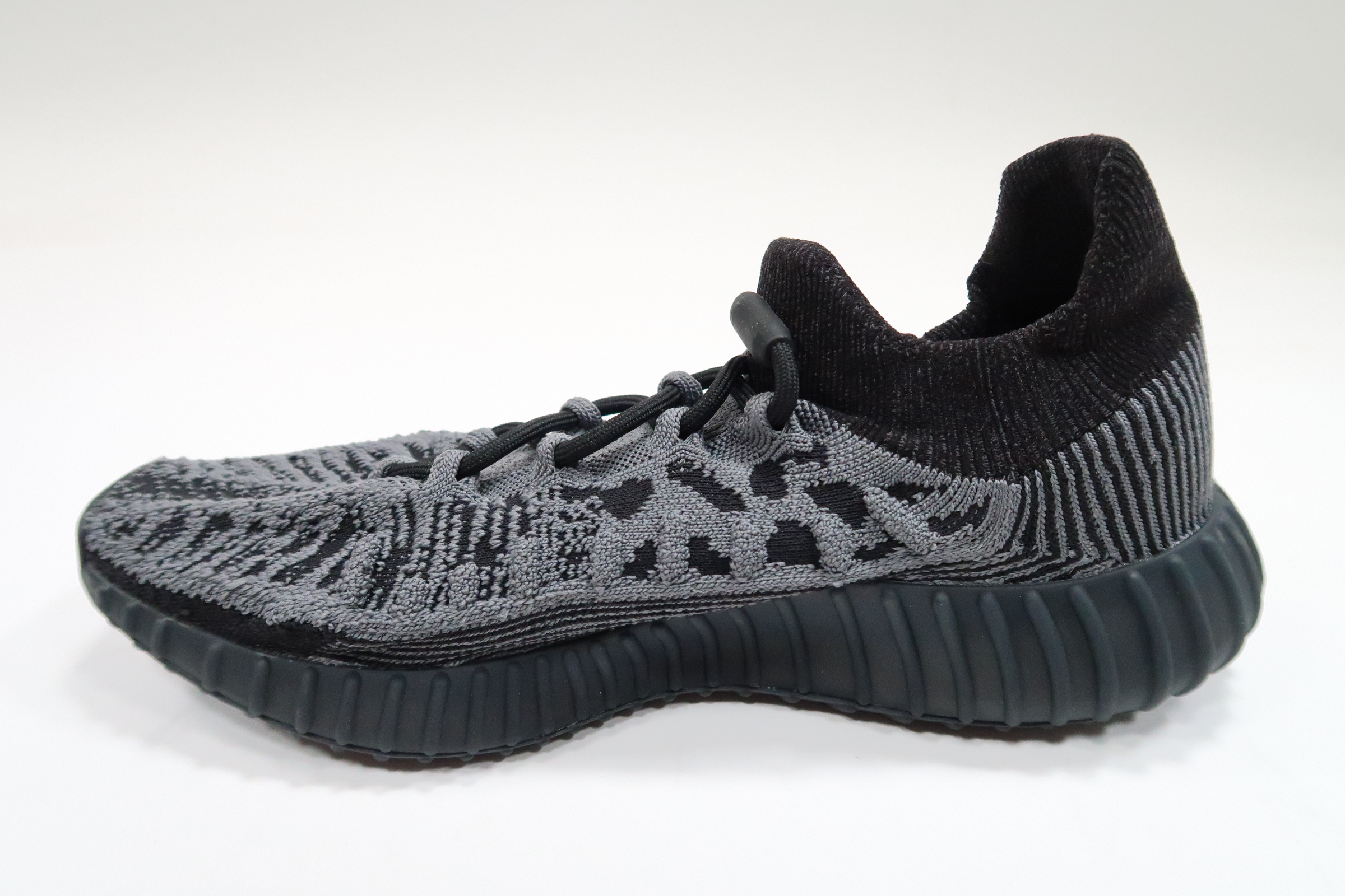 Adidas Yeezy 350 V2 CMPCT Slate Onyx Size 9