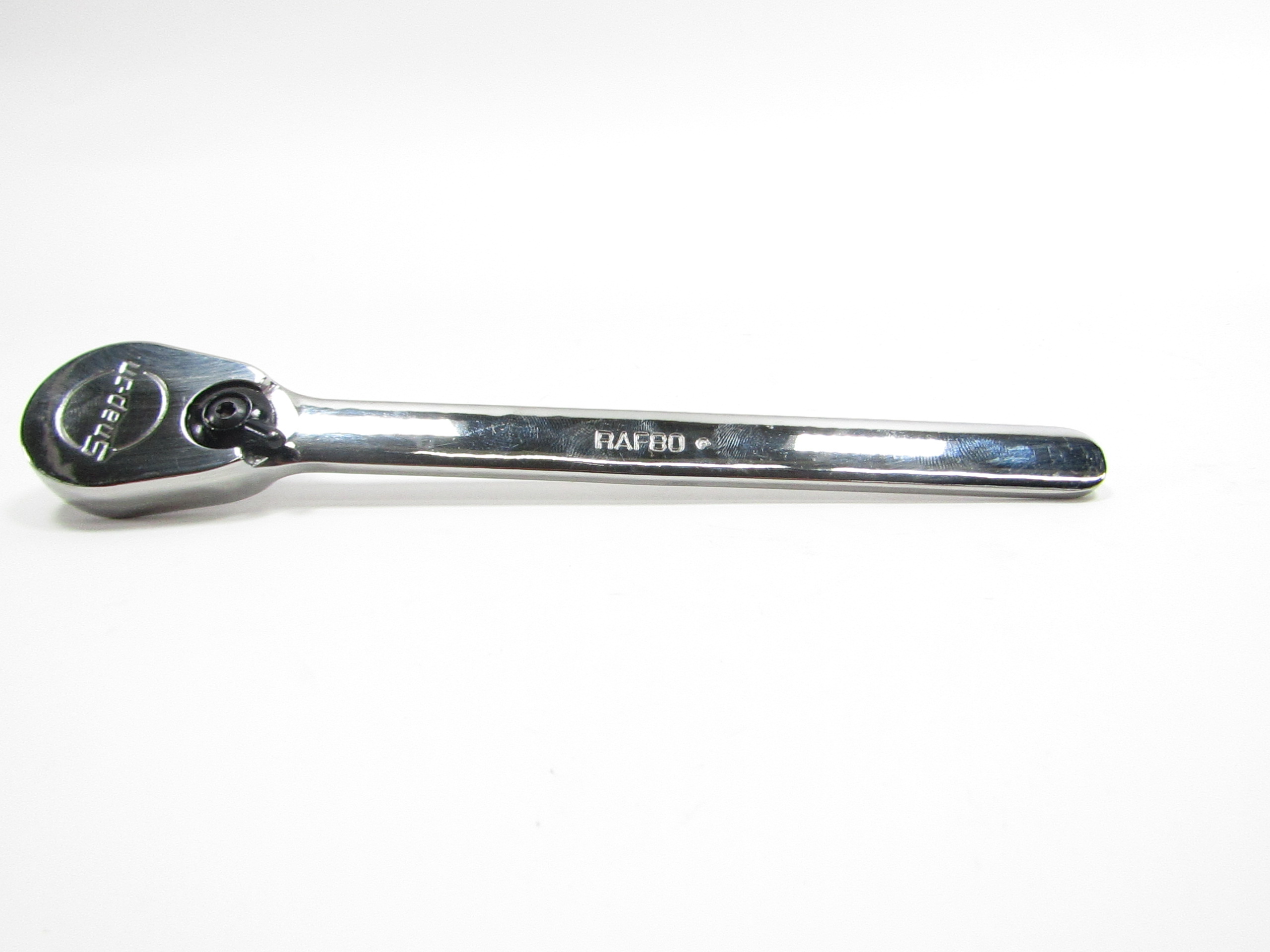 【中古】Snap-on 3/8薄型ラチェット+ソケット RAF80+RFSM8-RFSM18 セット ●領収書発行可[240023069829] | Snap-on (スナップオン) 3⁄8 差し込み ラチェット ロープロファイル RAF80 [並行輸入品] | ラチェットレンチ