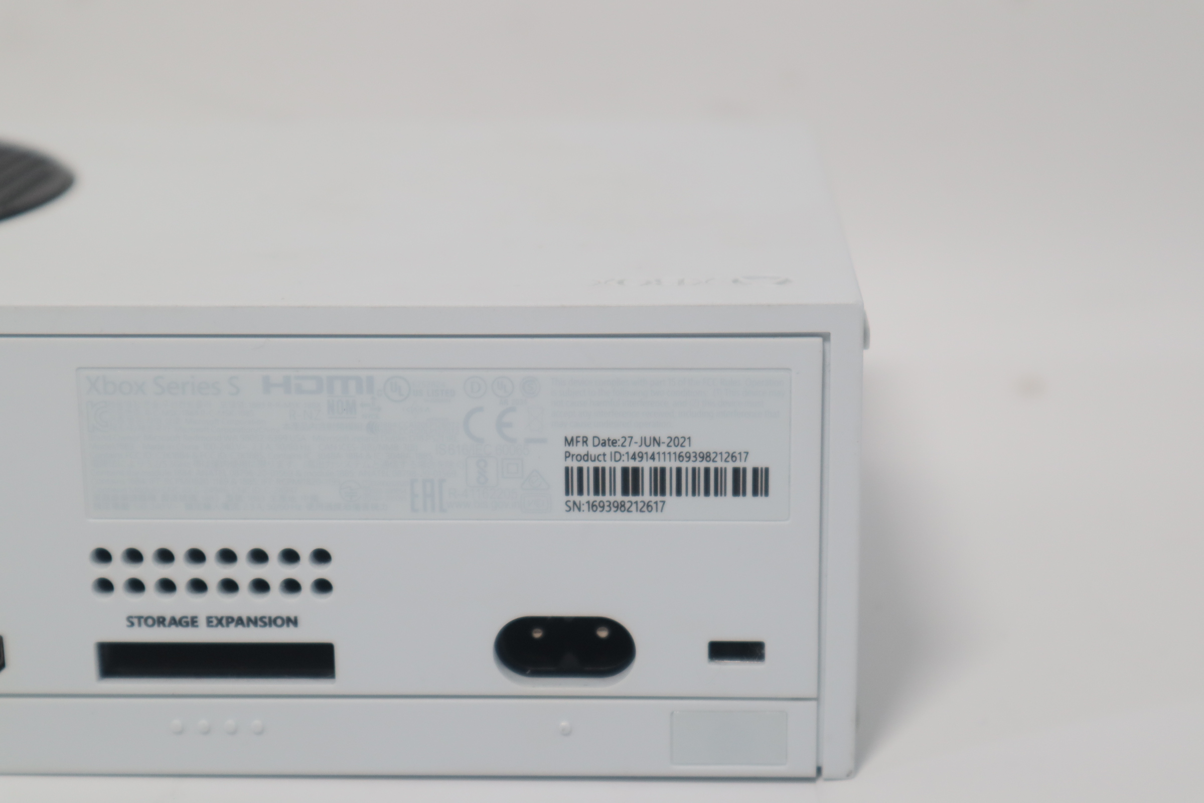 Microsoft Xbox Series S 1883 512GB All-Digital Home Video Gaming