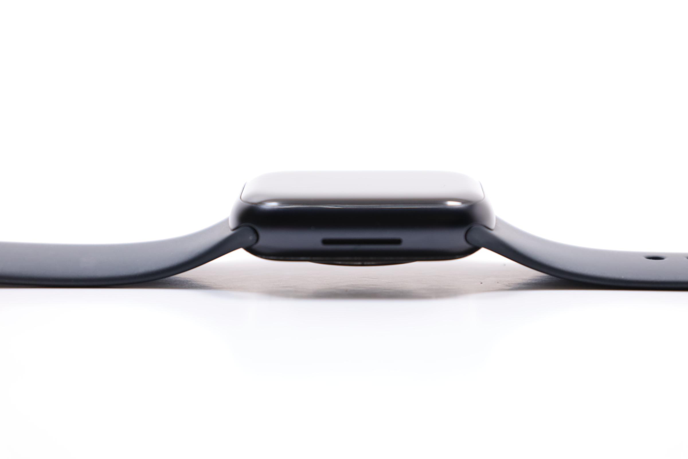 Apple Watch Series 8 MNU73LL/A 41mm GPS Aluminum Smartwatch - Midnight
