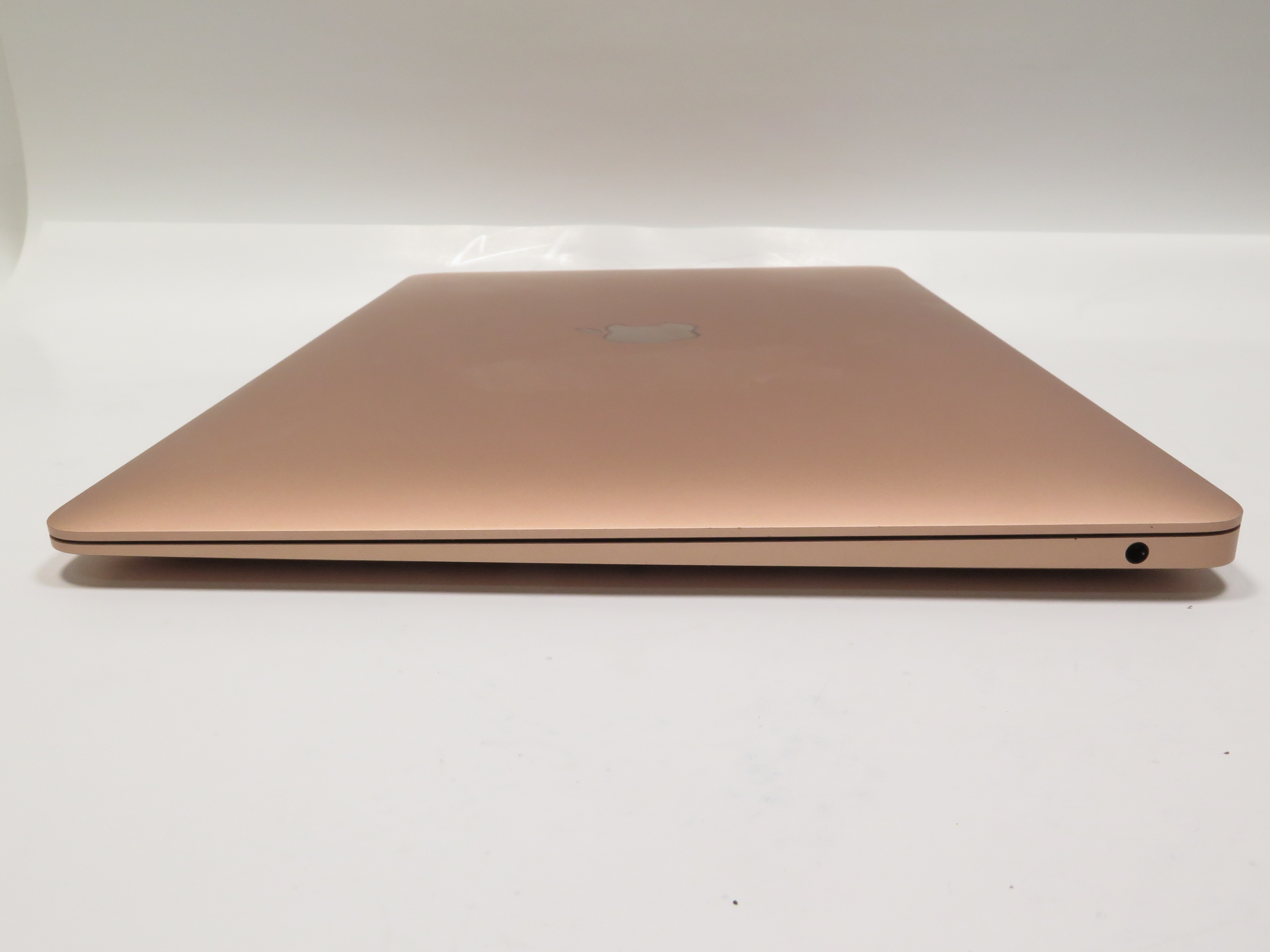 Apple MacBook Air (2020) MGN63LL/A M1 (7C GPU) 3.2Ghz 8GB RAM 256GB SSD ...