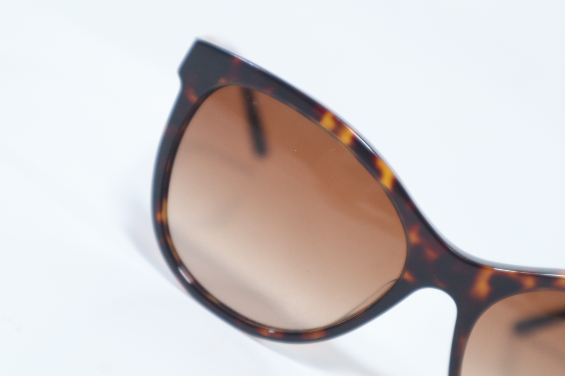Burberry B 4199 3002/13 Italian Brown Tortoise Shell Plastic  display picture 1