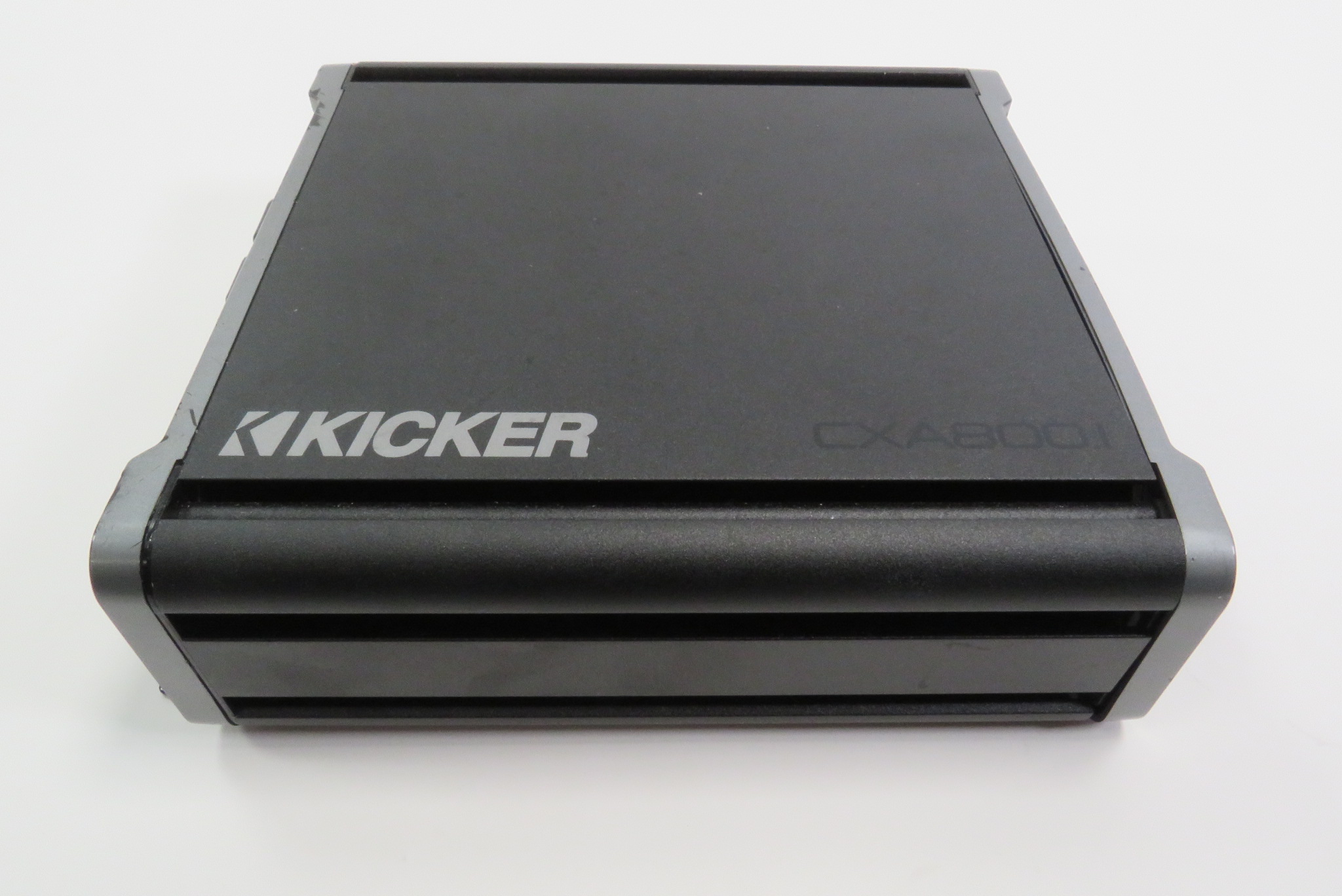 thumbnail image 2 of Kicker 46CXA8001 CX Series 800W RMS Mono Class D Car Audio Subwoofer Amplifier 2 of 5