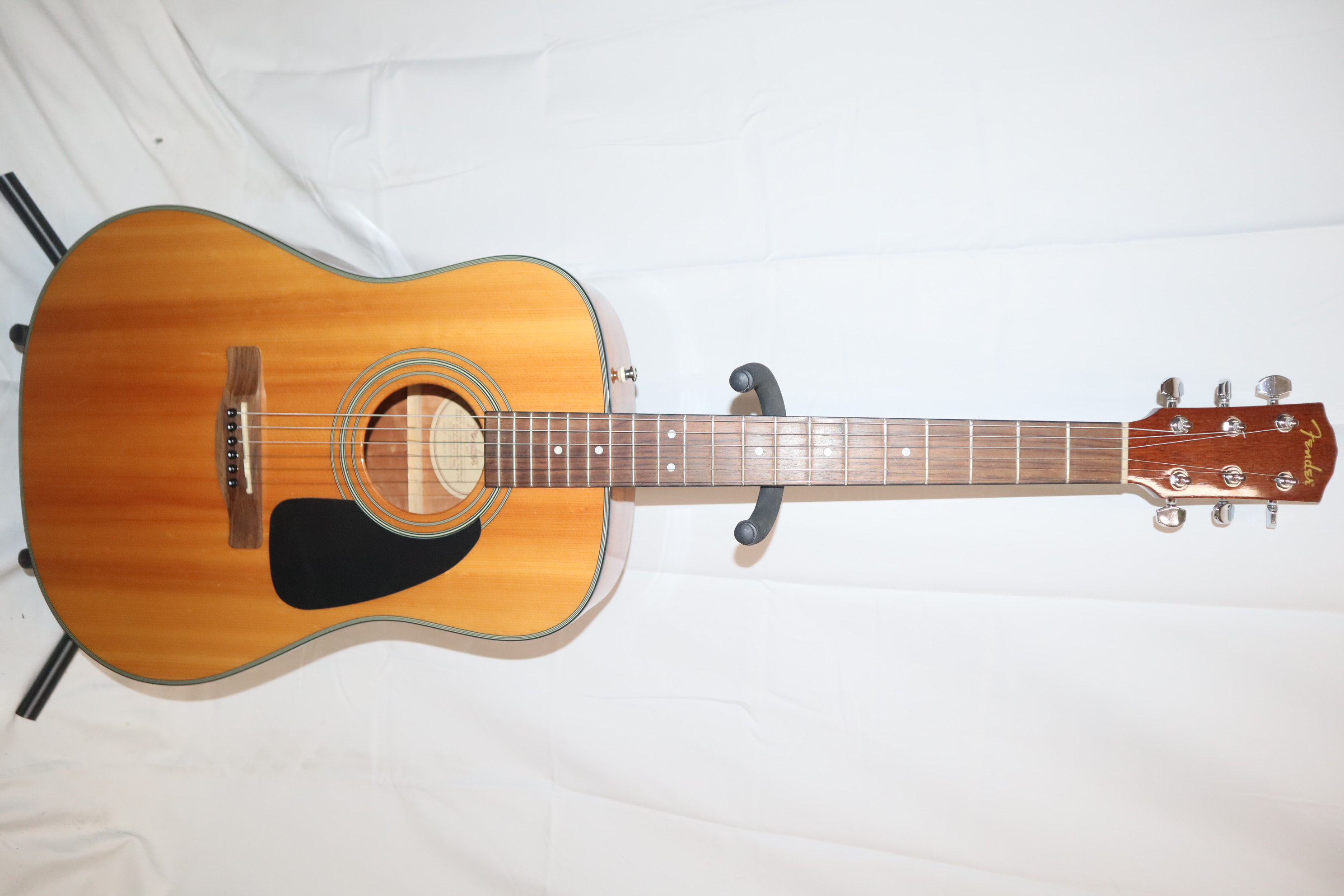 Fender DG8S NAT Natural Dreadnaught 6String RightHanded Acoustic