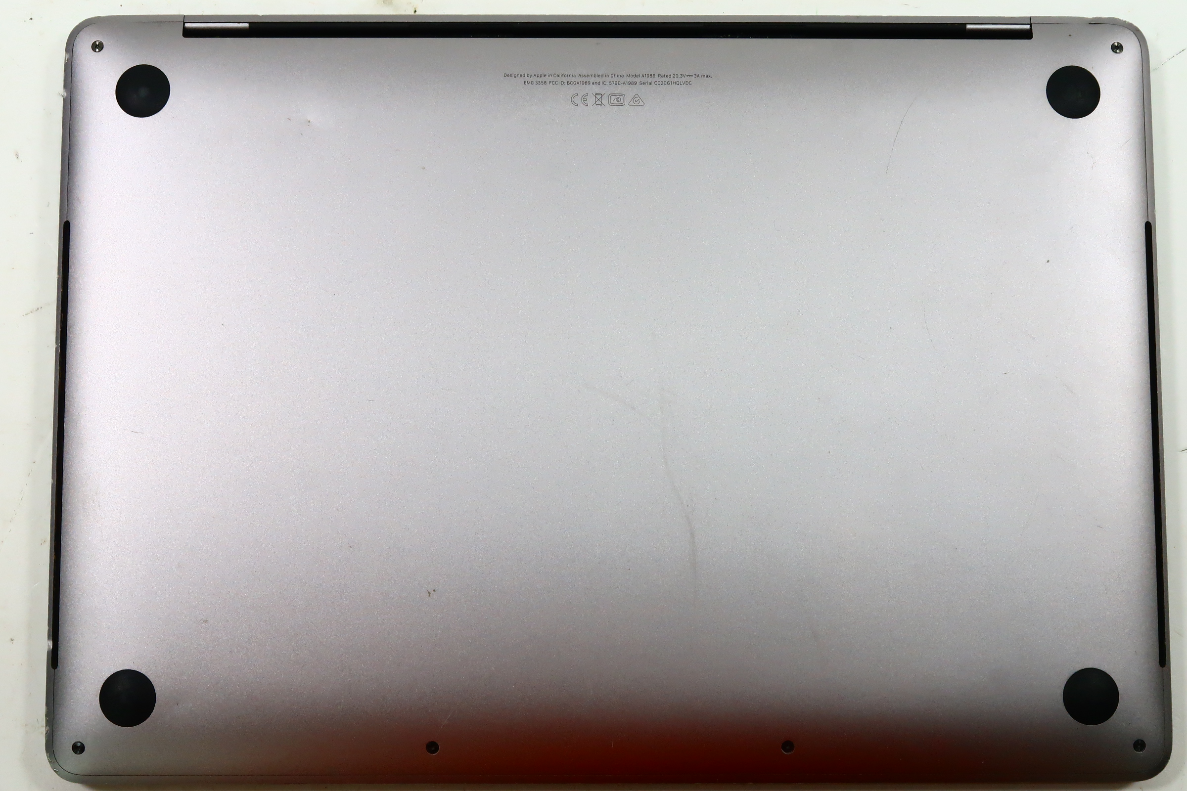 Apple MacBook Pro (2018) MR9Q2LL/A Core i5-8259U 2.3GHz 8GB Apple MacBook Pro (2018) MR9Q2LL/A Core i5-8259U 2.3GHz 8GB