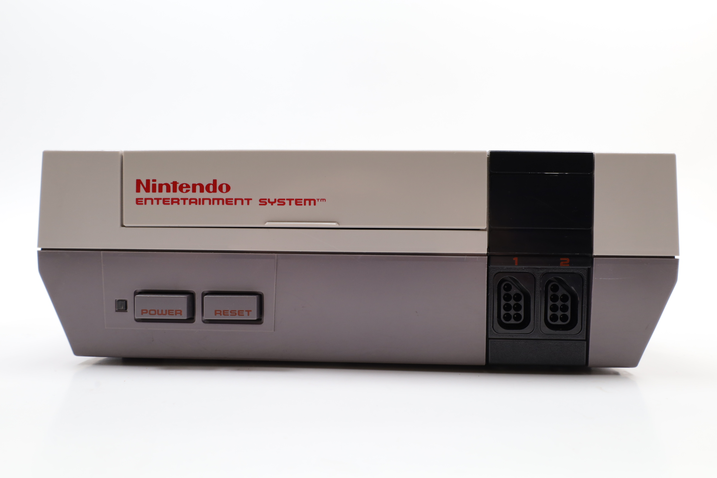 Nintendo Entertainment System NES-001 Video Game Console (3960)