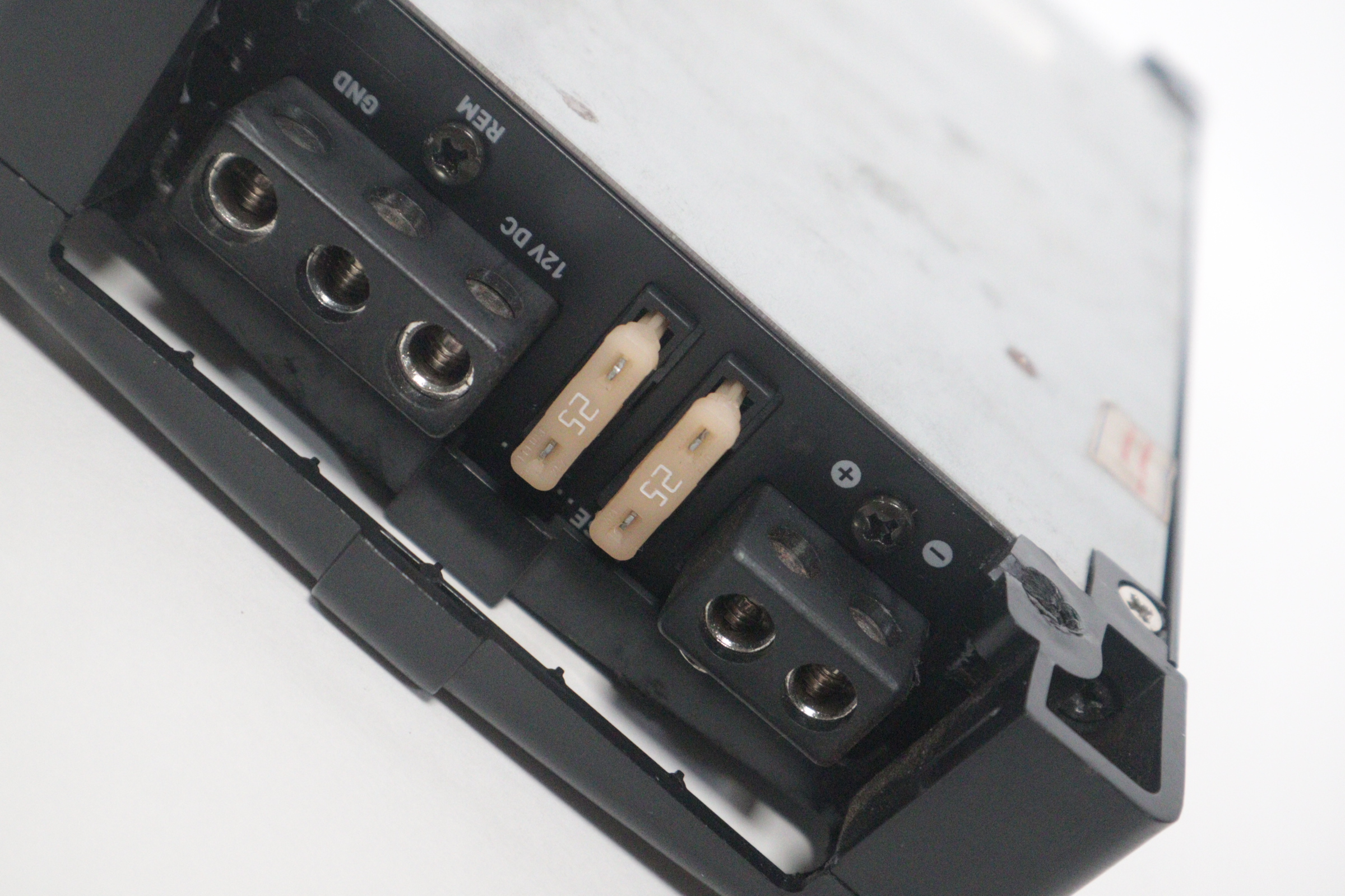 Power Acoustik RZR1-2500D RAZOR Series 2500-Watt Subwoofer 1