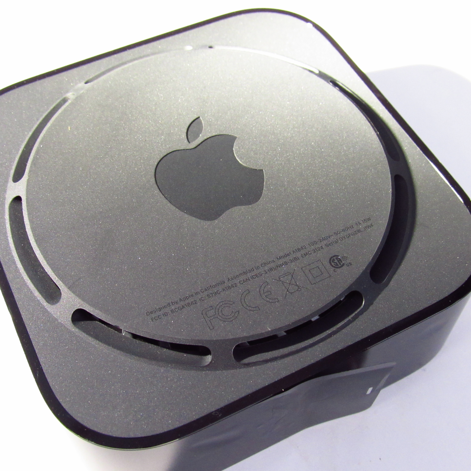 Apple TV 1st Generation (2017) A1842 32GB 4K HD Streaming Media Player